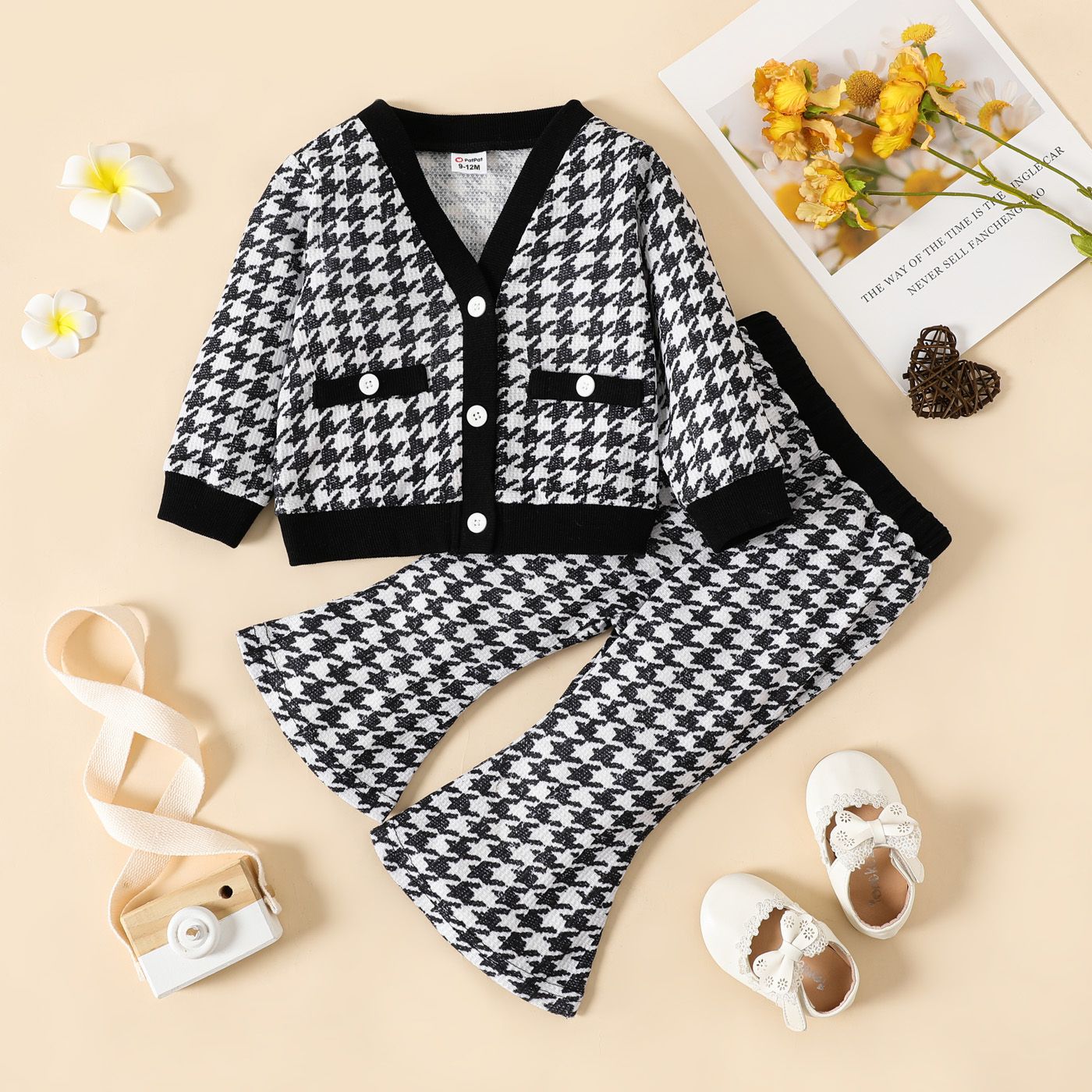 

2pcs Baby Girl Black & White Houndstooth Long-sleeve Button Cardigan and Flared Pants Set