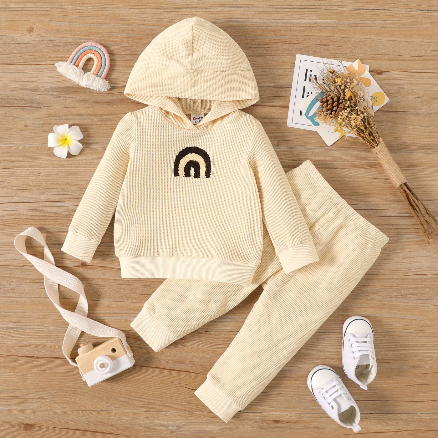 

2pcs Baby Boy 95% Cotton Rainbow Embroidered Waffle Long-sleeve Hoodie and Sweatpants Set
