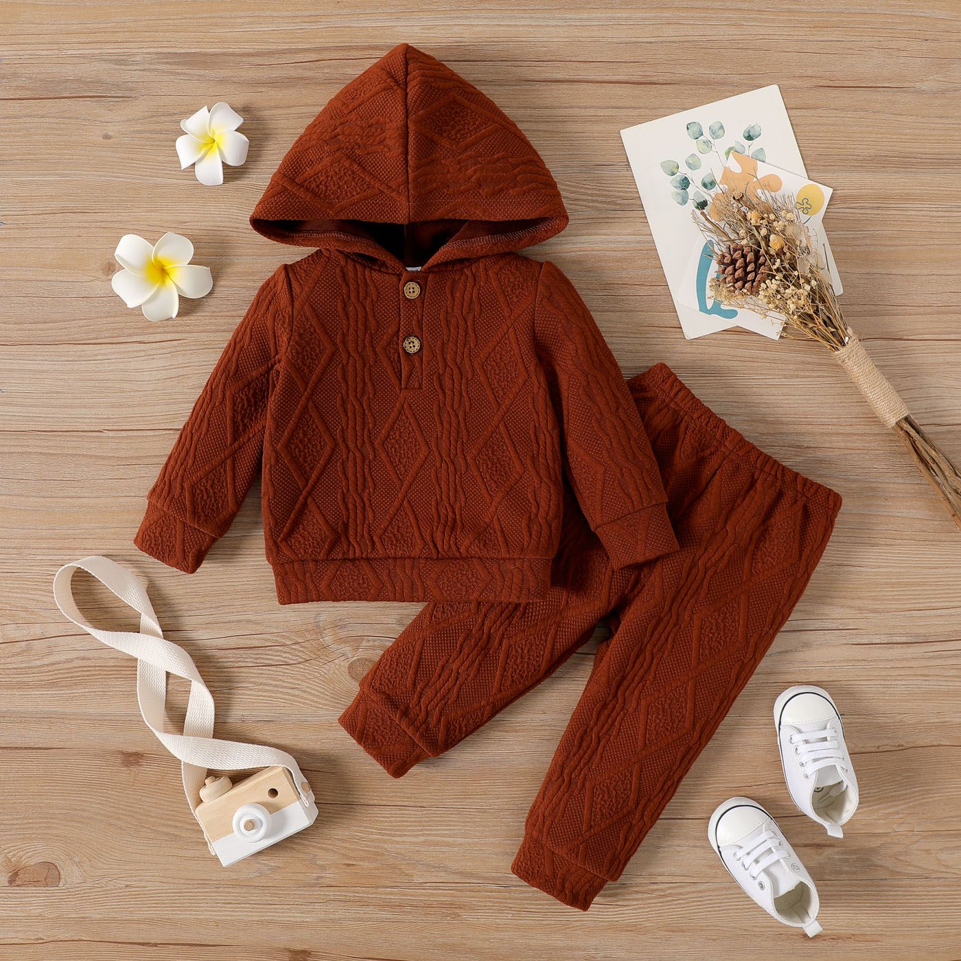 

2pcs Baby Boy/Girl Solid Textured Button Front Long-sleeve Hoodie and Sweatpants Set