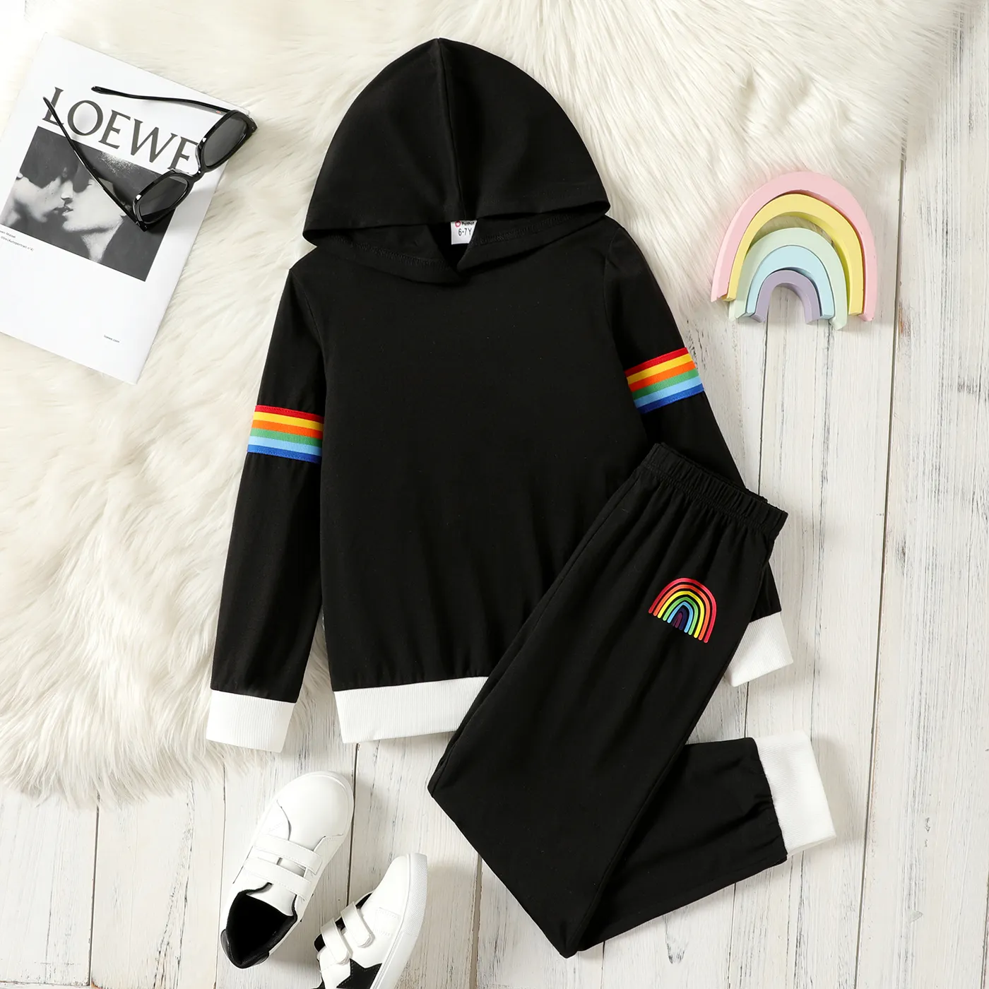 

2pcs Kid Girl Rainbow Print Black Hoodie Sweatshirt and Elasticized Pants Set