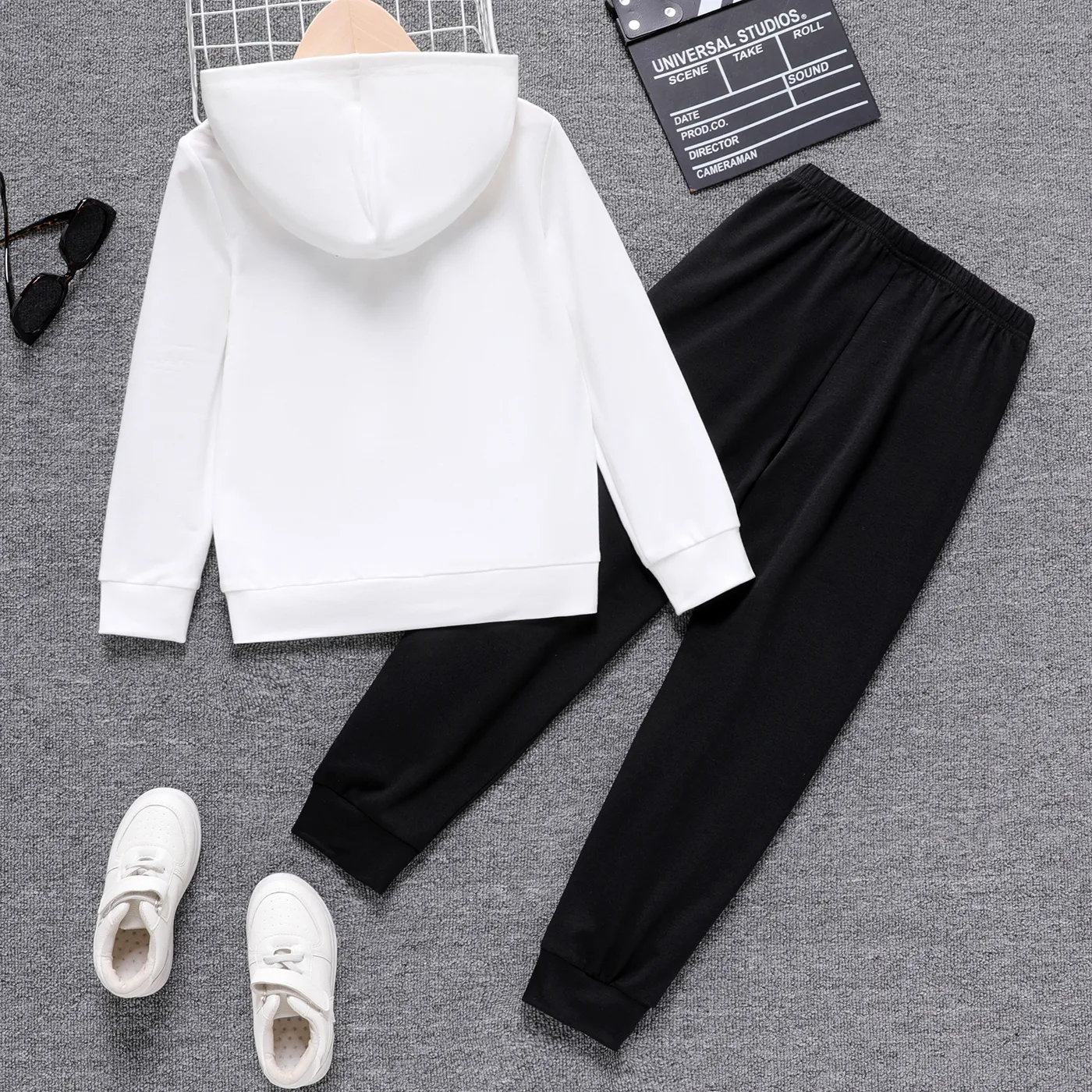 2pcs Kid Boy Face Graphic Print White Hoodie Sweatshirt and Black Pants Set BlackandWhite image 2