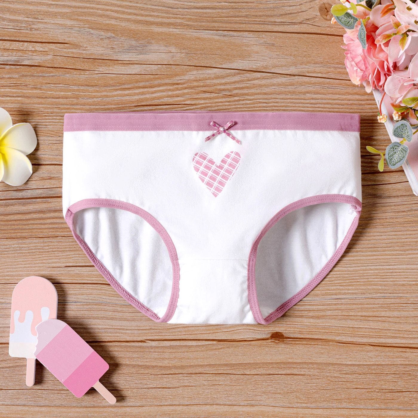 

Kid Girl Heart Print/Plaid Briefs Underwear