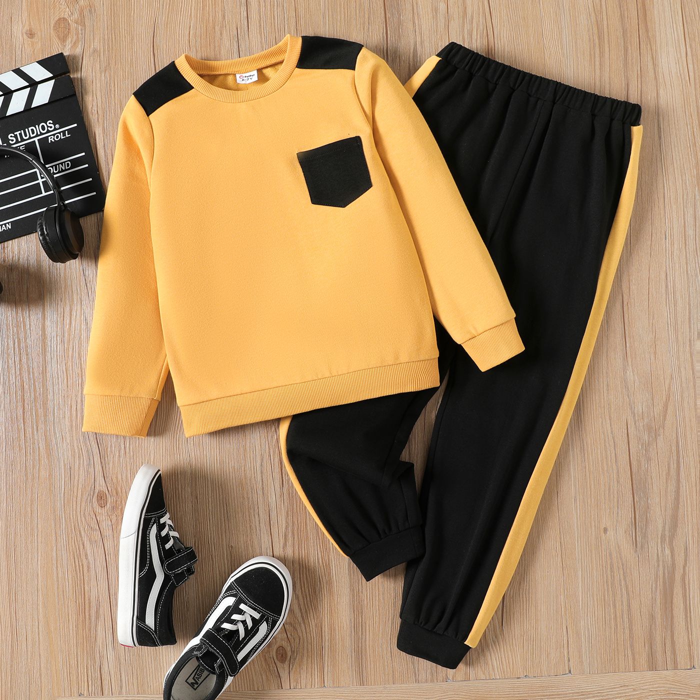 2pcs Kid Boy Colorblock Pocket Design Sweatshirt And Elasticized Pants Set