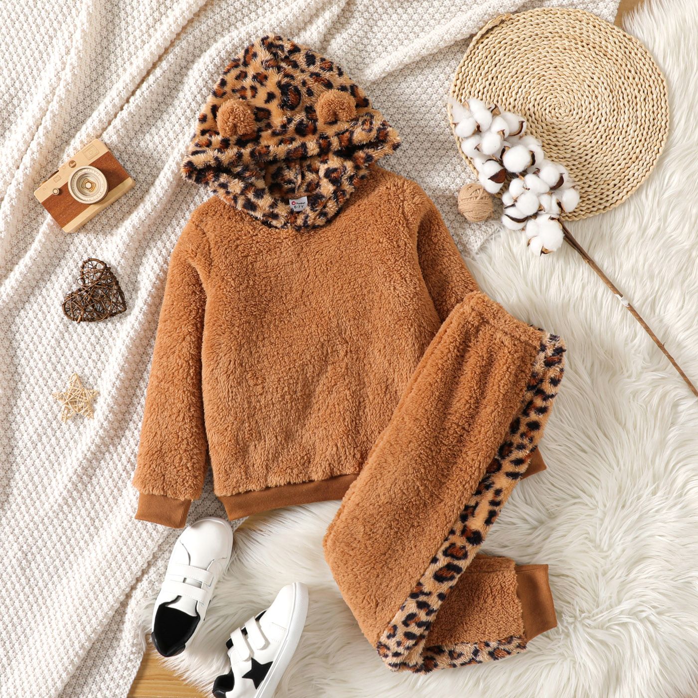 

2pcs Kid Girl Leopard Print Splice Fleece Hoodie Sweatshirt and Pants Set