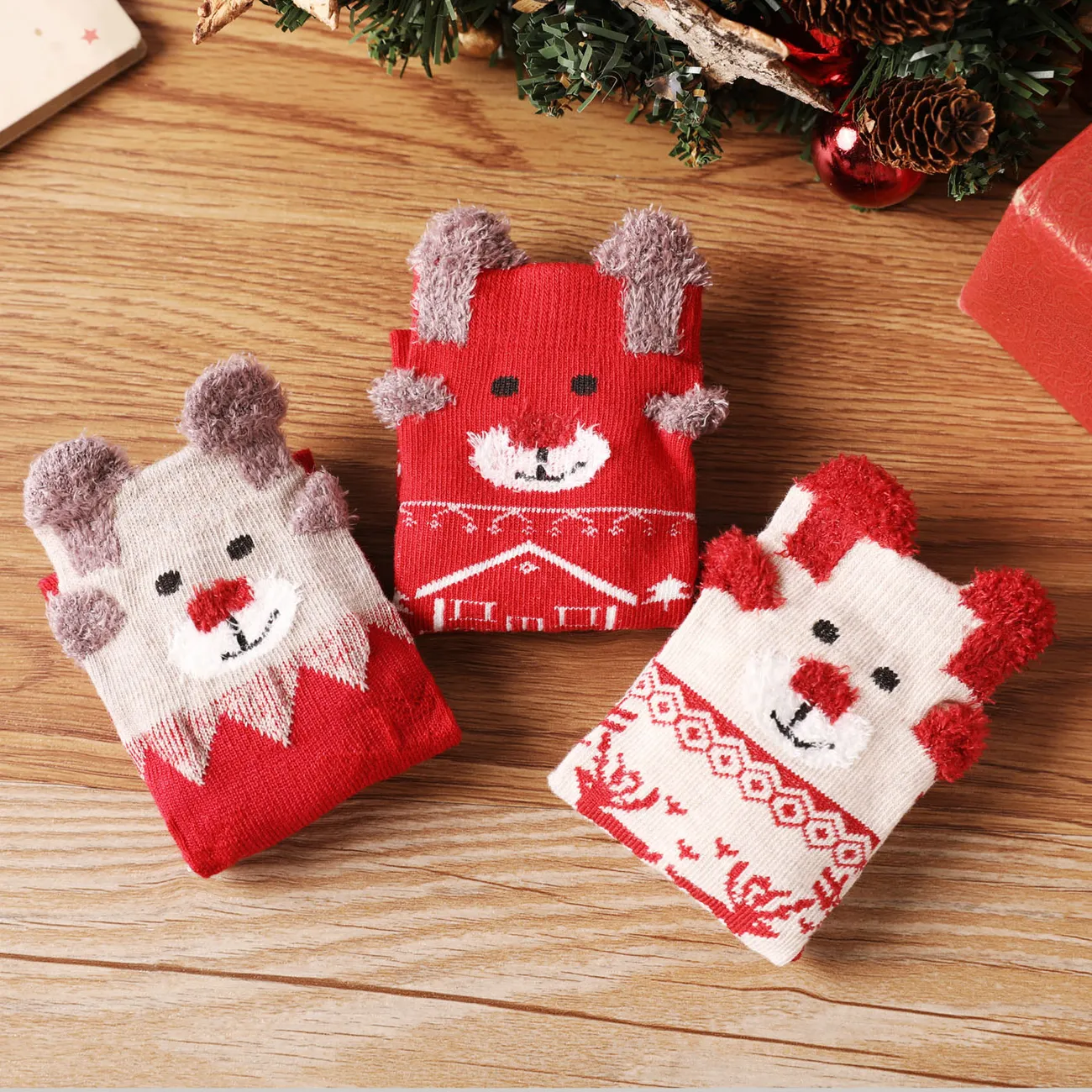 3 Paar Baby-/Kleinkind-Weihnachtsgrafik-Crew-Socken-Set rot big image 1