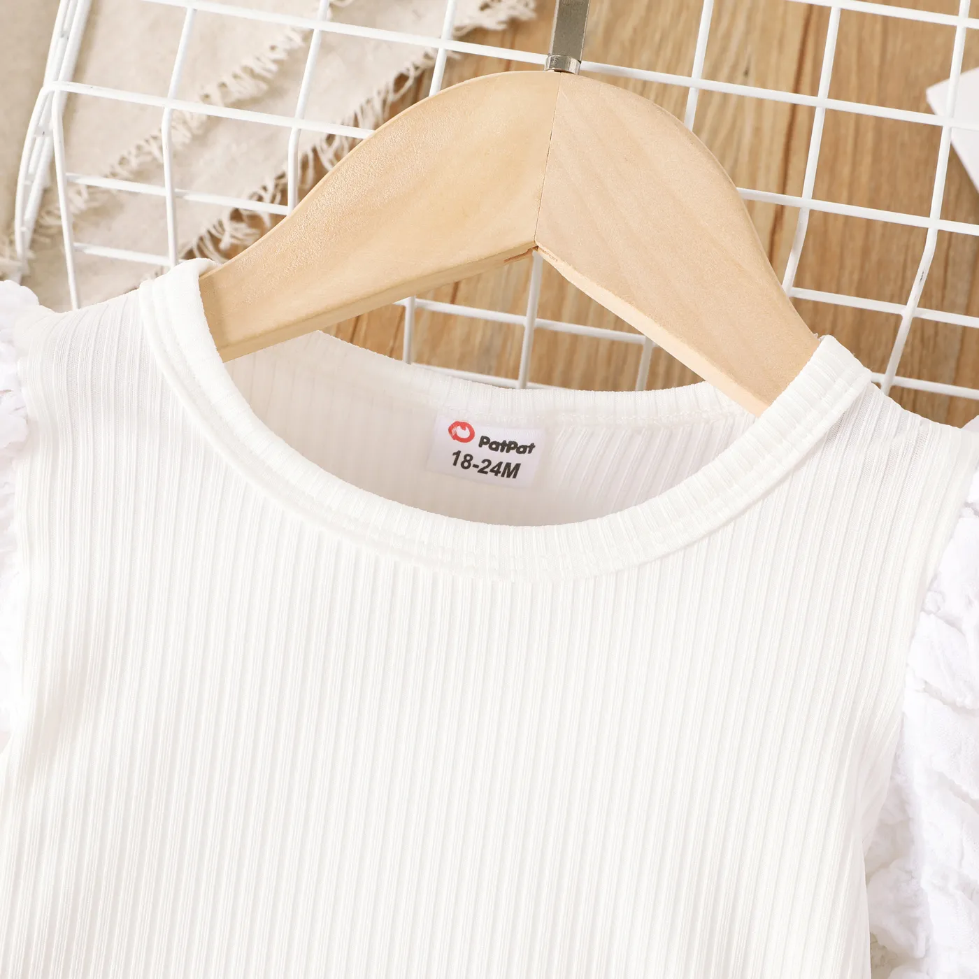2pcs Toddler Girl Textured Puff-sleeve White Tee and Button Pocket Design Cotton Skirt Set  image 5