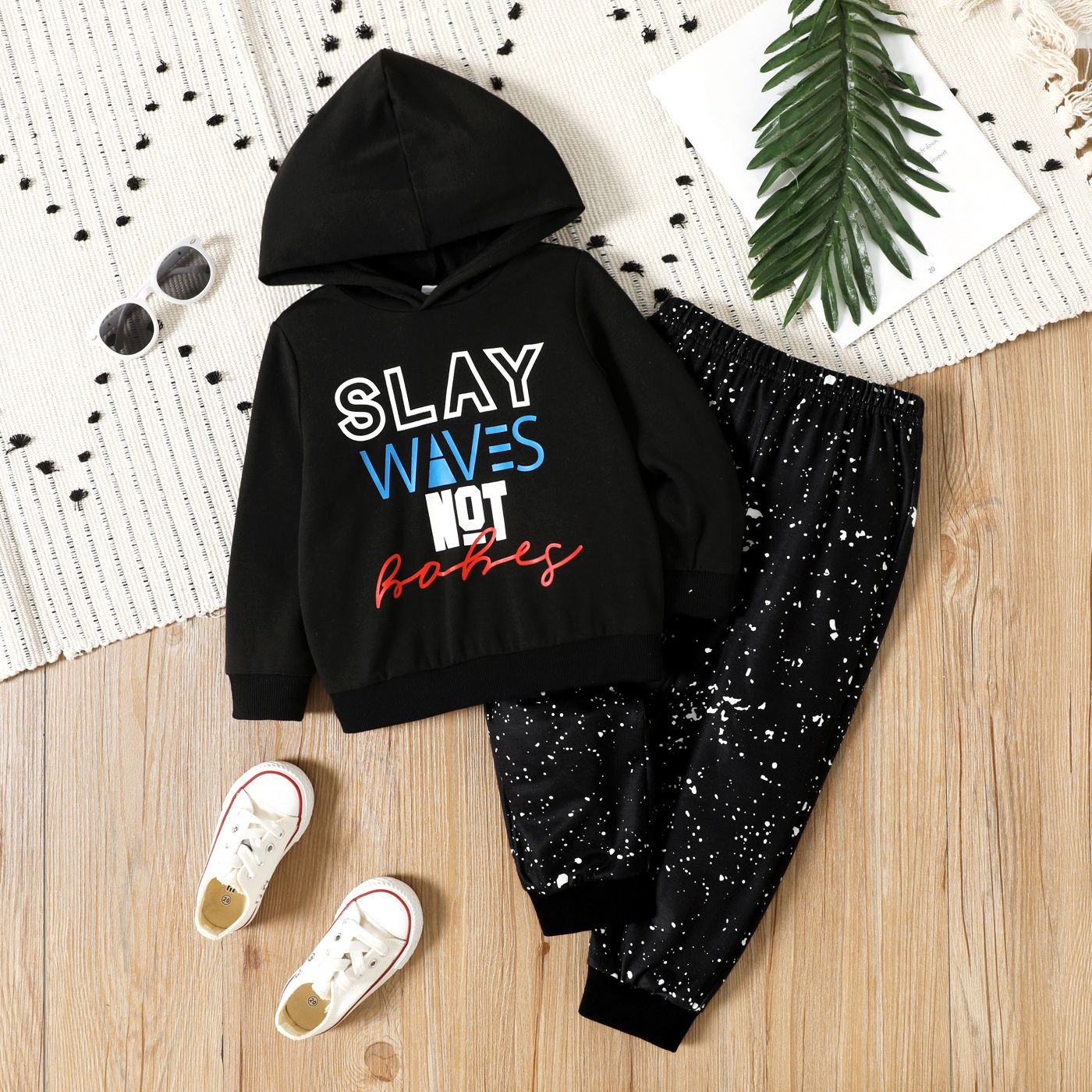 

2pcs Toddler Boy Letter Print Black Hoodie Sweatshirt and Allover Print Pants Set