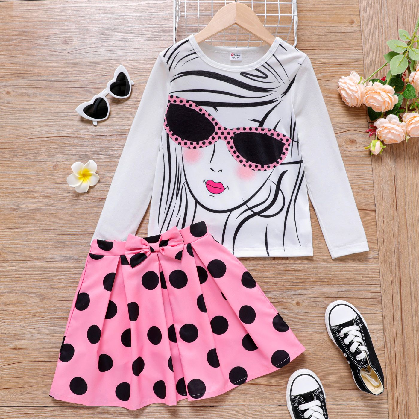 2pcs Kid Girl Character Print Long-sleeve Tee And Bowknot Design Polka Dots Skirt Set