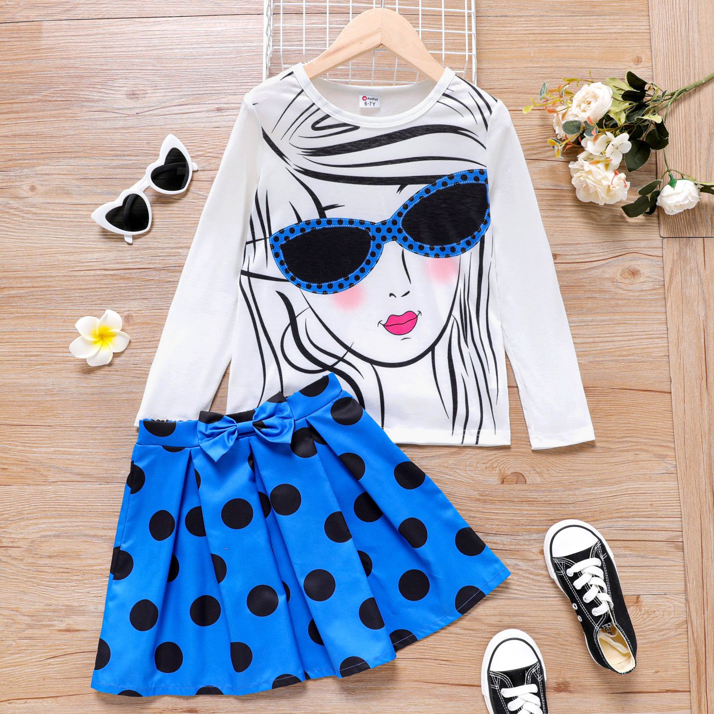 2pcs Kid Girl Character Print Long-sleeve Tee and Bowknot Design Polka dots Skirt Set