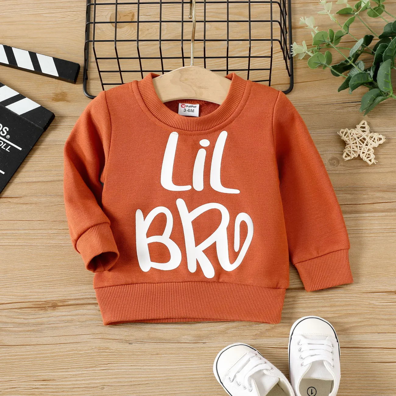 Baby Boy Letter Print Long-sleeve Sweatshirt Brown big image 1