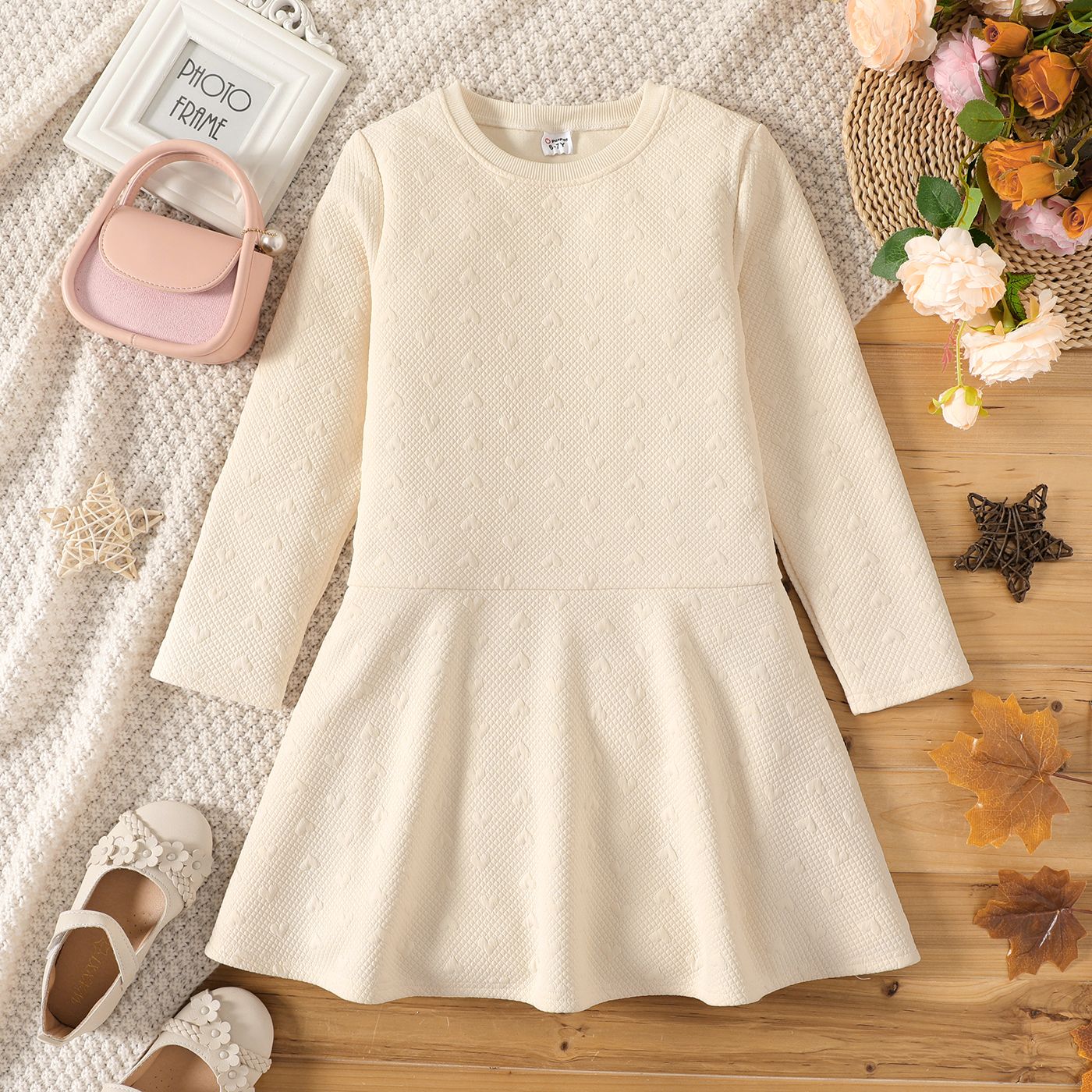 

Kid Girl Sweet Heart Textured Solid Color Long-sleeve Dress