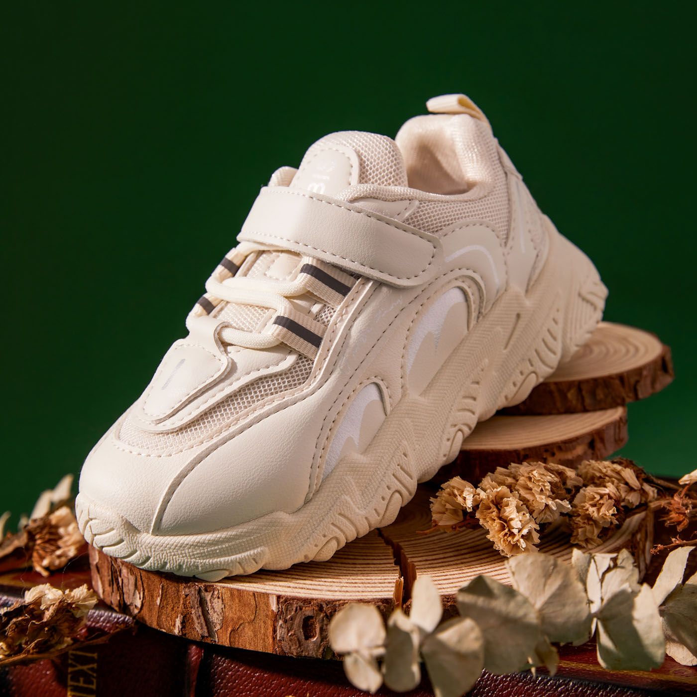 

Toddler / Kid Fashion Solid Sneakers