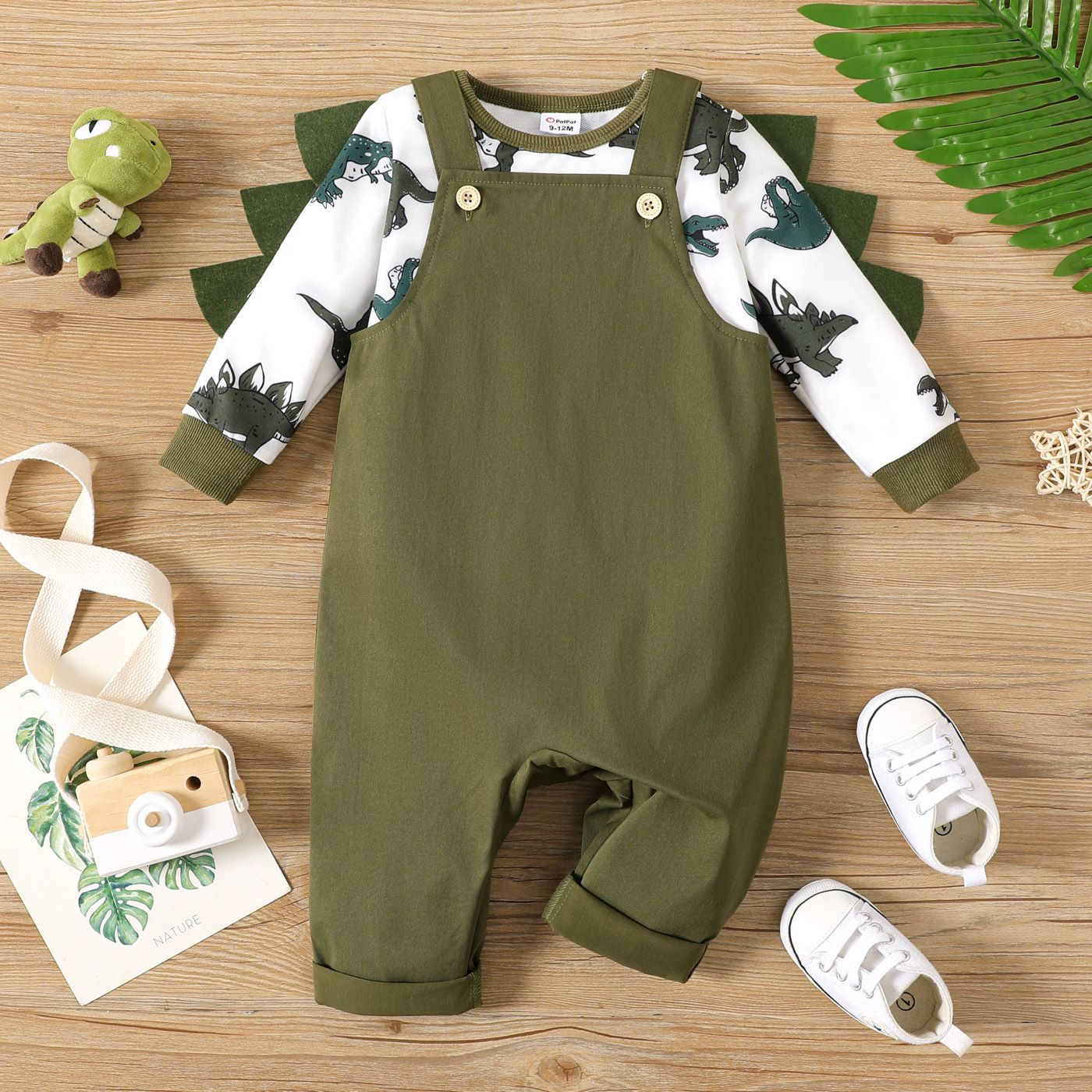 

2pcs Baby Boy Allover Dinosaur Print Long-sleeve Sweatshirt and Solid Overalls Set