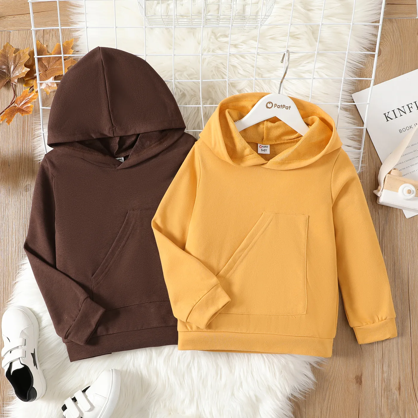 Kid Boy/Kid Girl Solid Color Pocket Design Hoodie Sweatshirt Coffee image 2