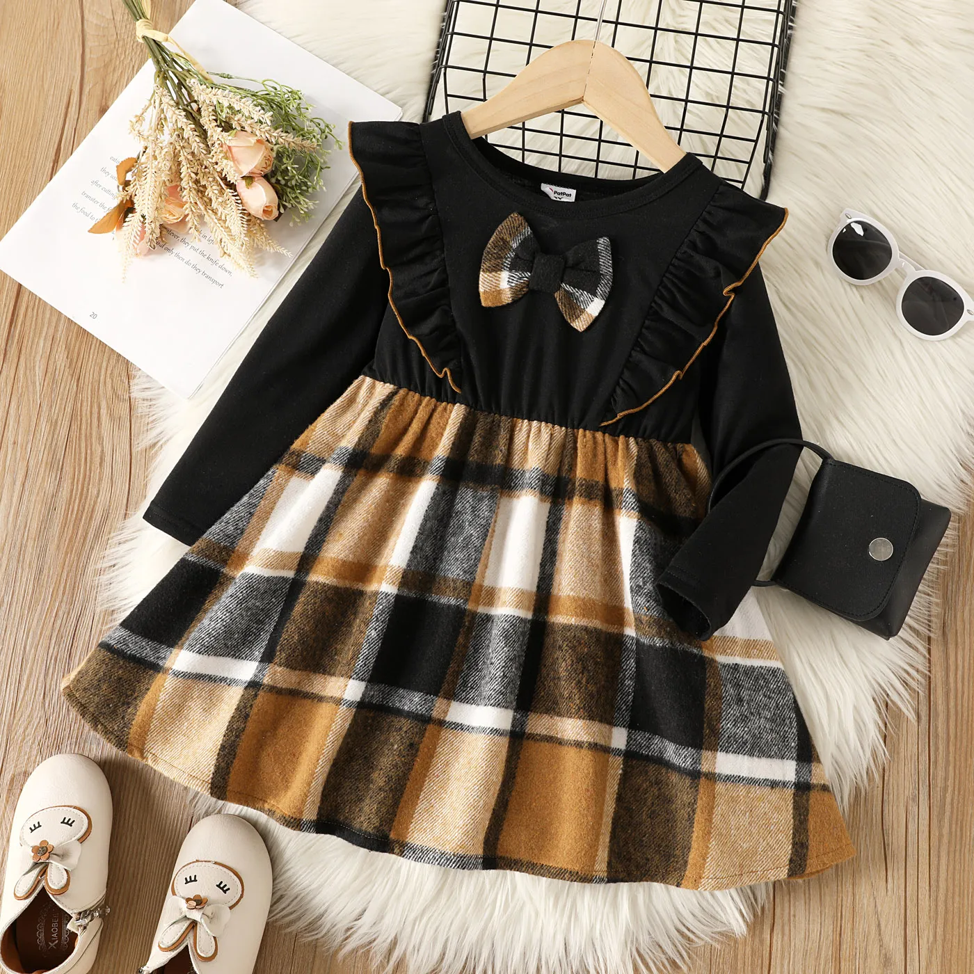 Toddler Girl Ruffled Bowknot Design Plaid Splice Long-sleeve Dress Black big image 1