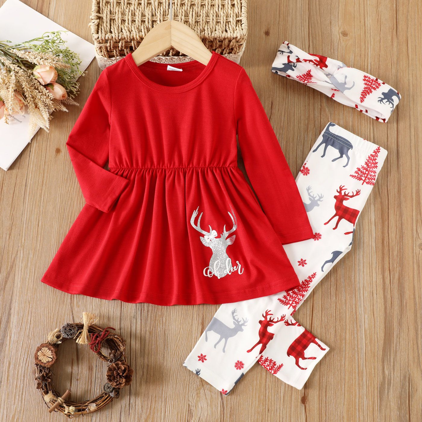 

3pcs Toddler Girl Christmas Deer Print Long-sleeve Tee and Elasticized Leggings & Scarf Set