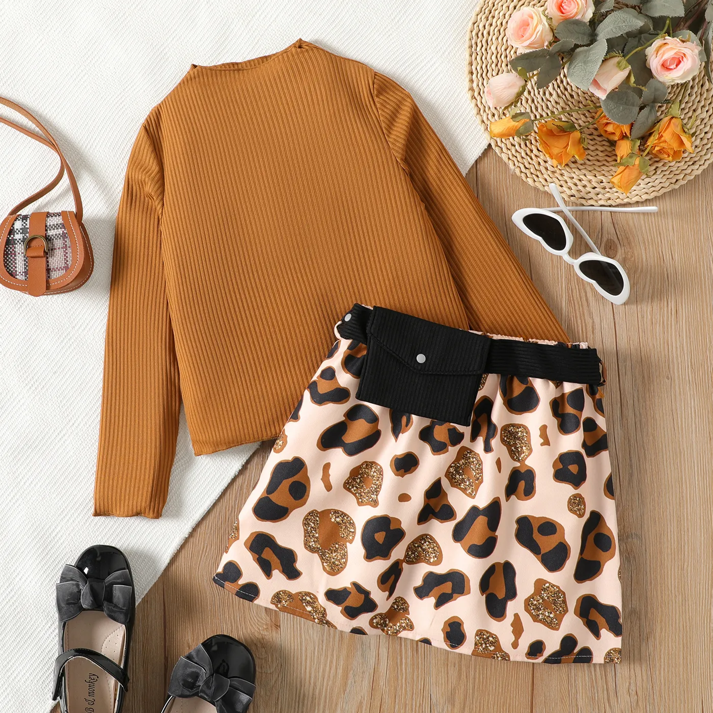 2pcs Kid Girl Ribbed Mock Neck Tee and Waist Design Leopard Print Skirt Set Brown big image 1