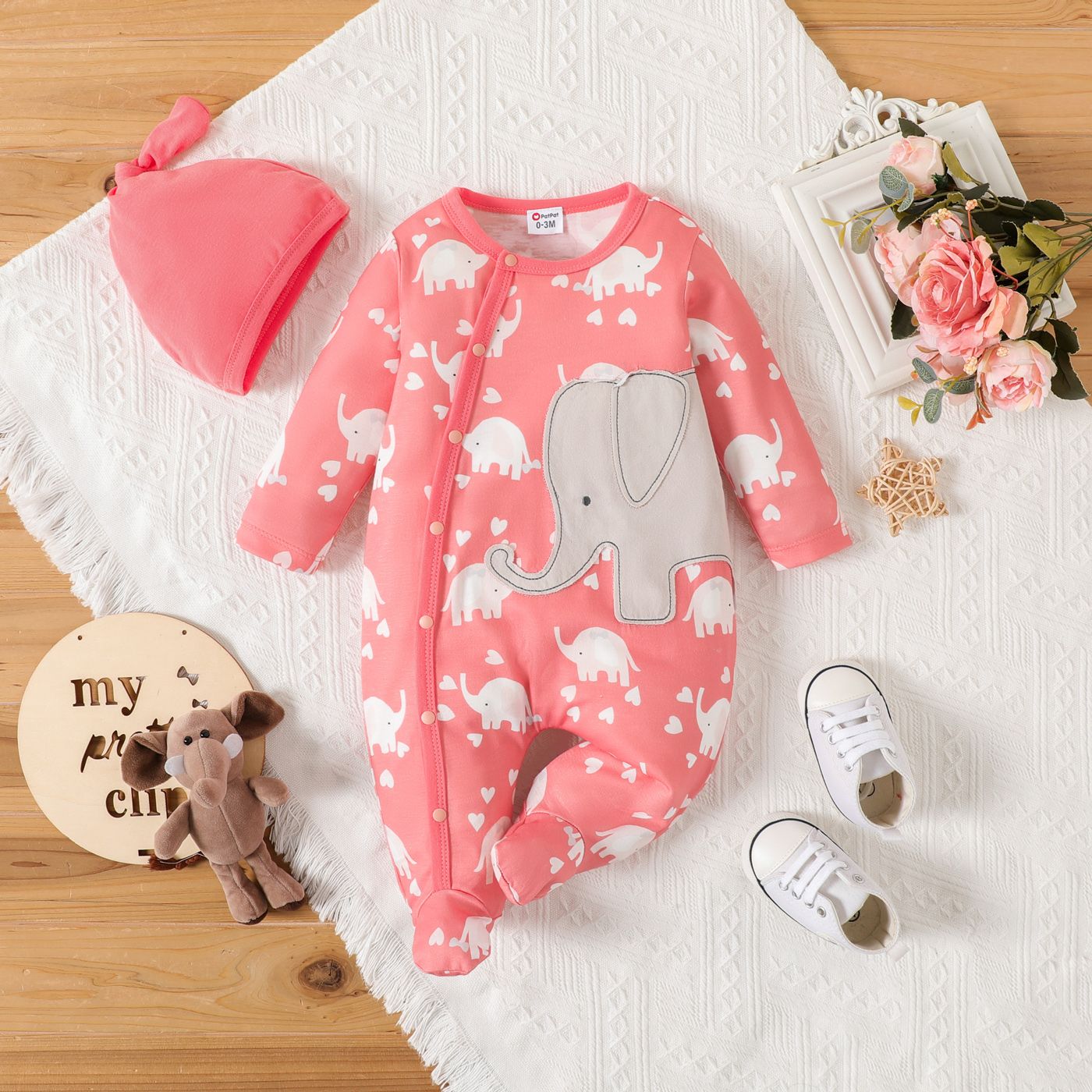 

2pcs Baby Girl Allover Elephant Print Long-sleeve Footed Zipper Jumpsuit & Hat Set