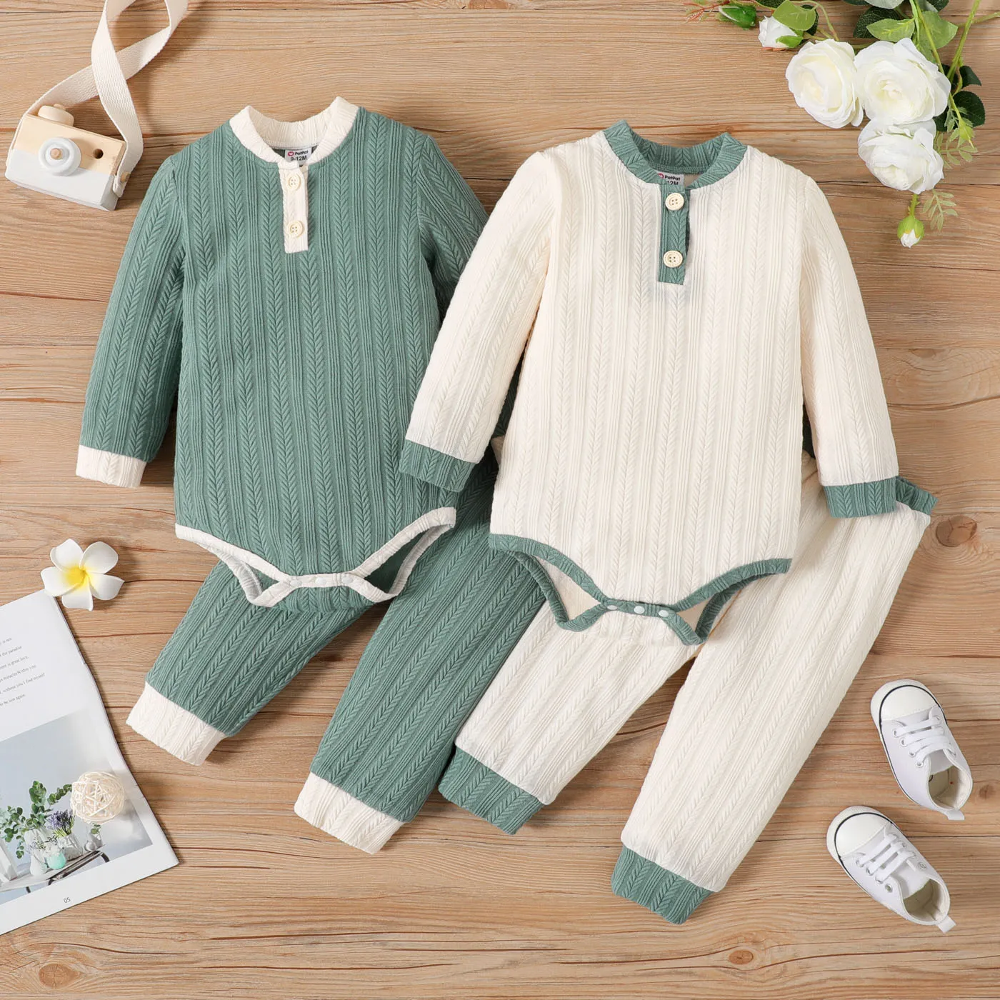 

2pcs Baby Boy/Girl Long-sleeve Textured Romper and Pants Set