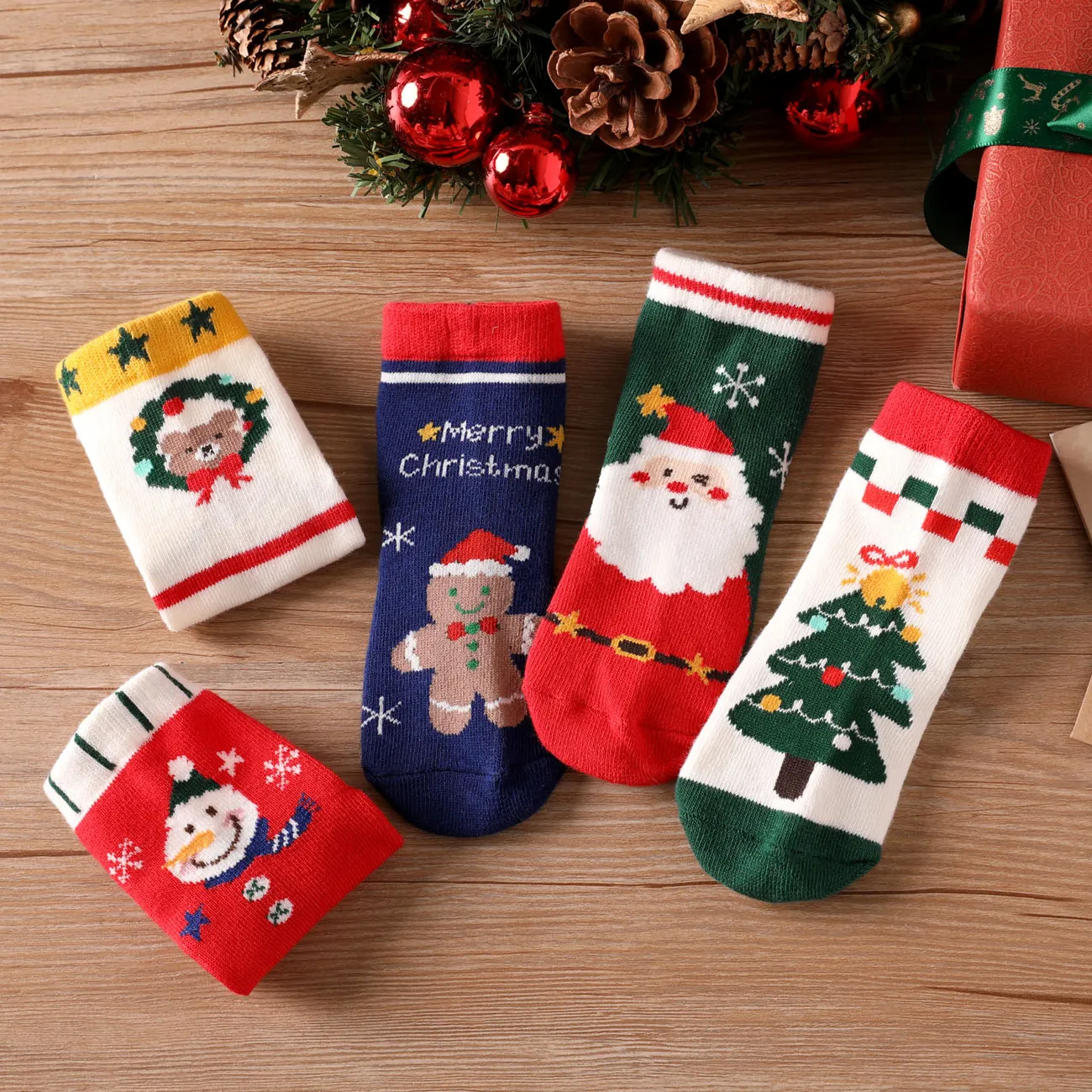 Juego de 5 pares de calcetines navideños para bebés y niños pequeños Rojo big image 1