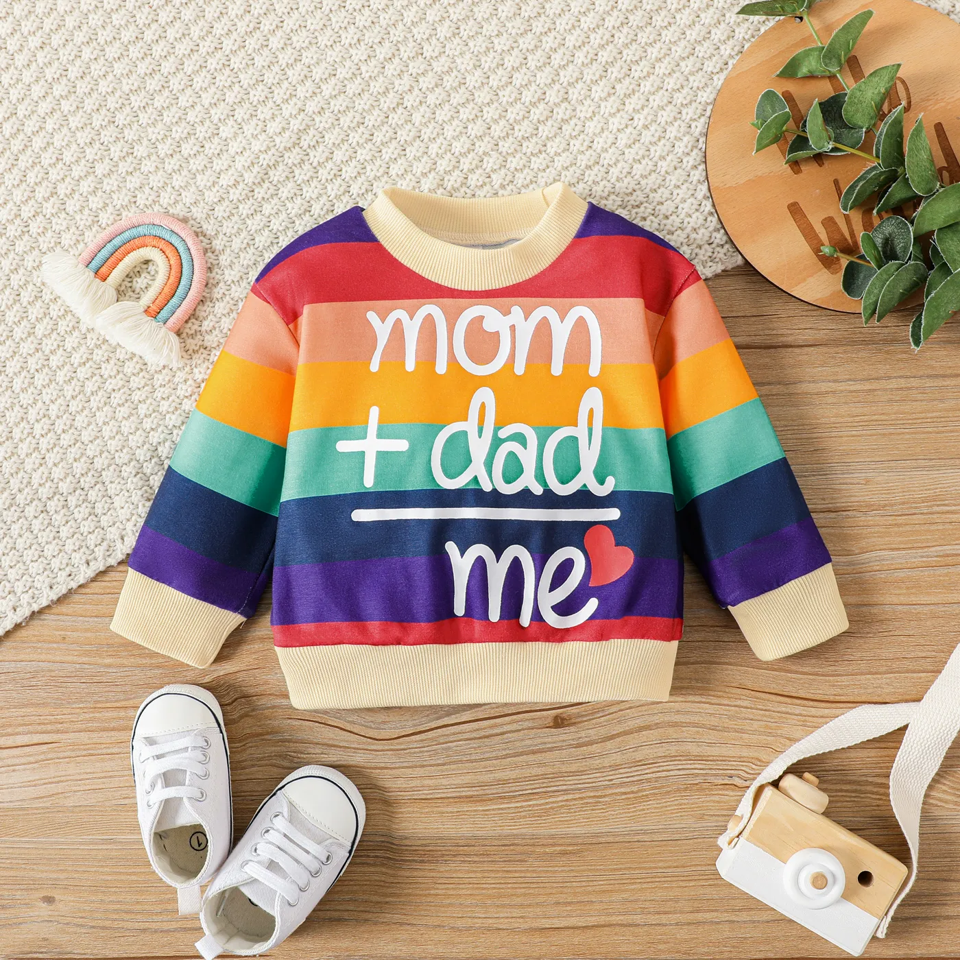 Baby Boy/Girl Heart & Letter Print Rainbow Colorblock Long-sleeve Sweatshirt