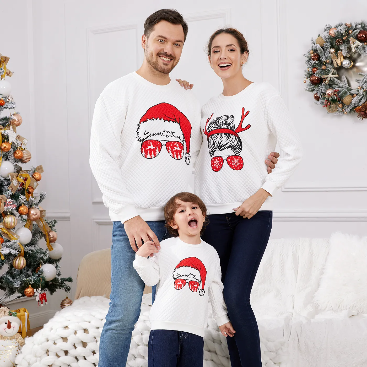 Christmas Graphic Print White Family Matching Long-sleeve Textured Sweatshirts White image 6