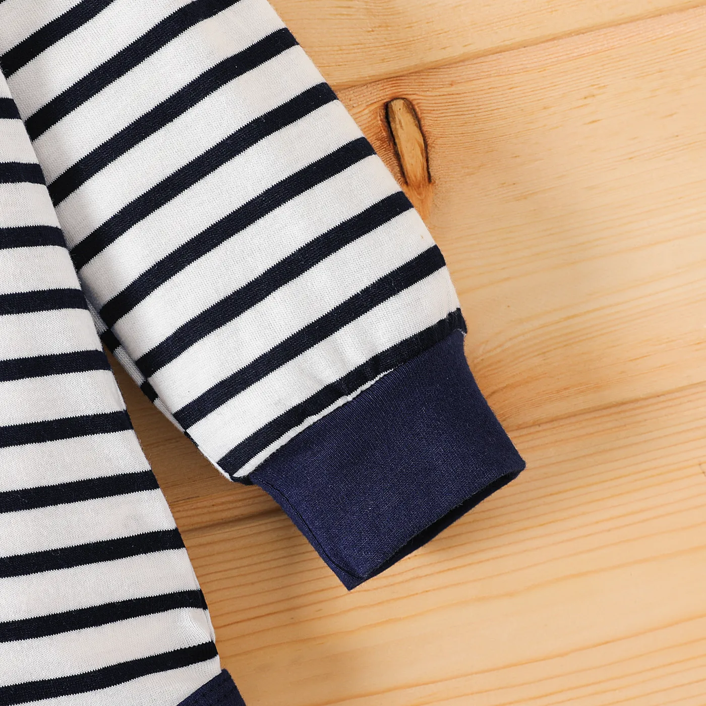 Baby Boy Embroidered Badge Detial Contrast Collar Striped Long-sleeve Romper Dark Blue/white image 4