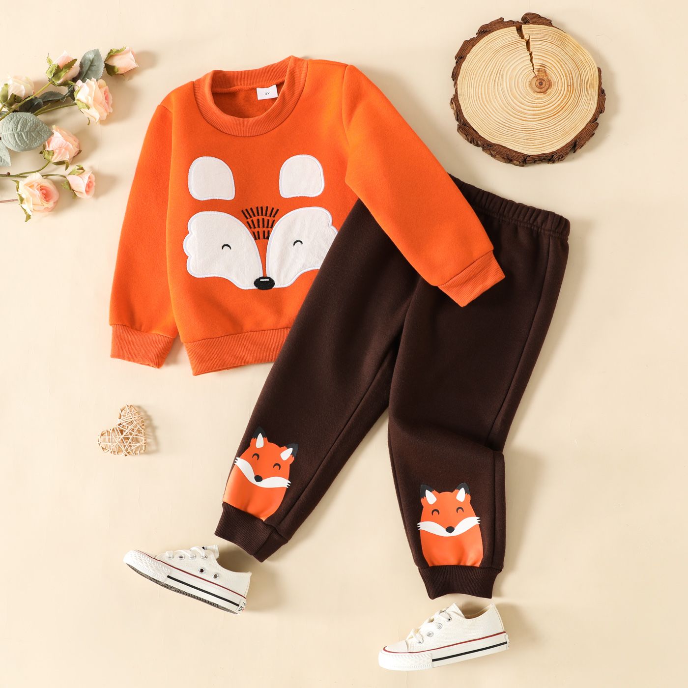 

2pcs Toddler Boy/Girl Playful Fox Embroidered Sweatshirt and Pants Set