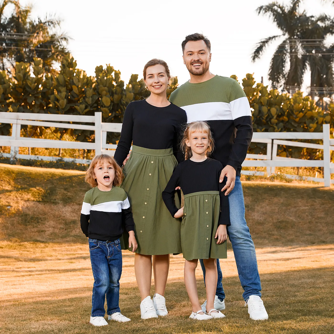 Family Matching Long-sleeve Button Front Solid Spliced Dresses and Colorblock Rib Knit Tops Sets Color block image 3