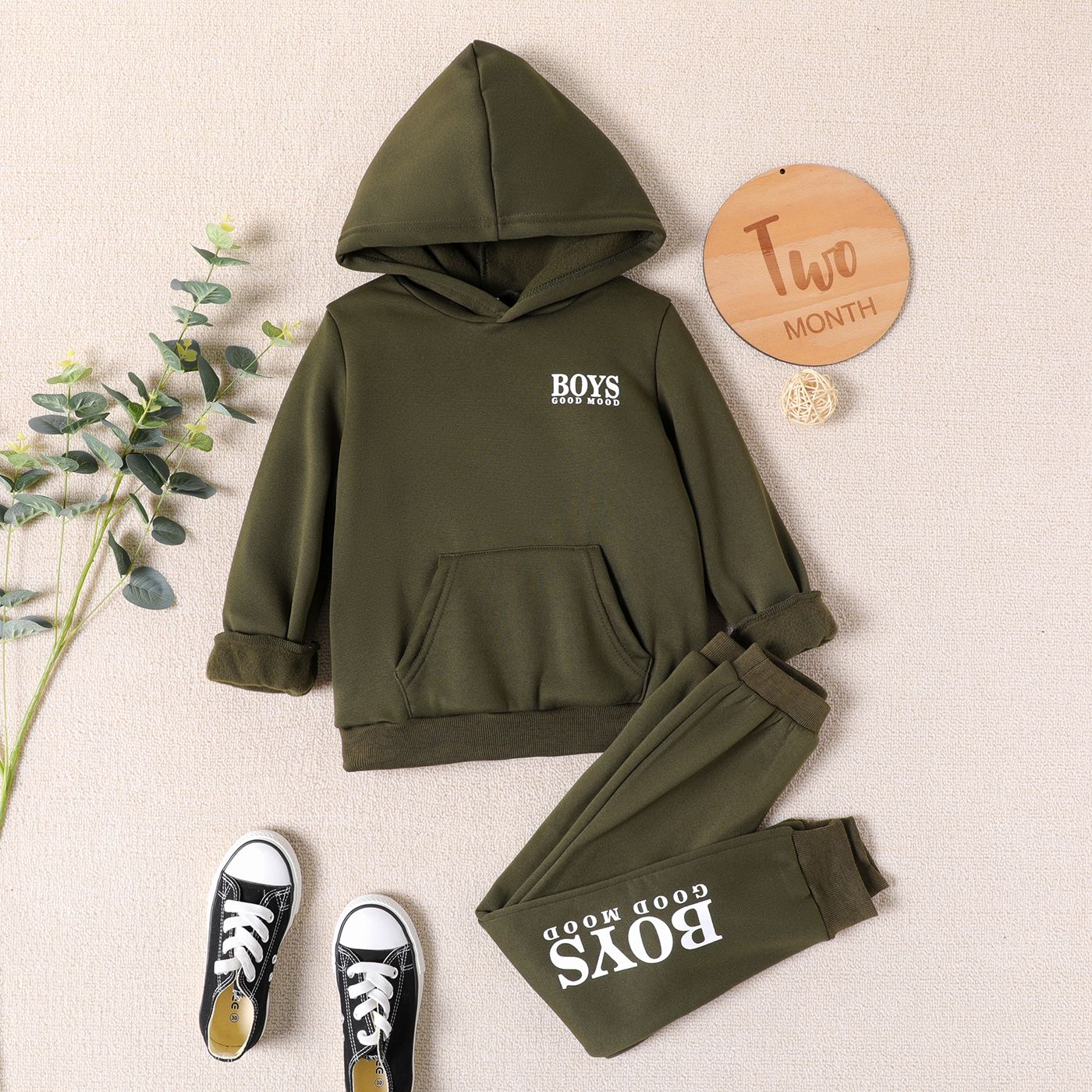 

2pcs Kid Boy Letter Print Hoodie Sweatshirt and Elasticized Pants Set