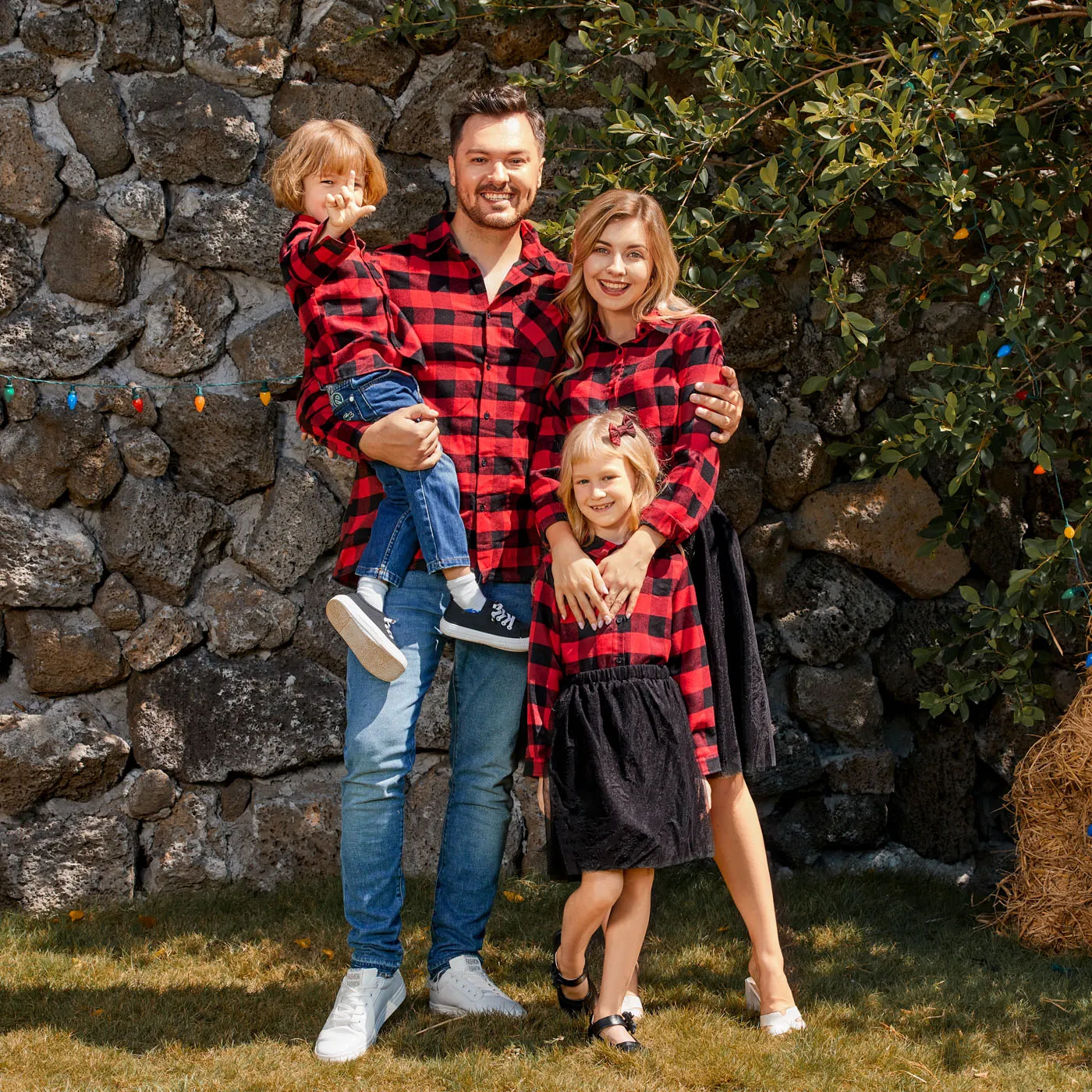 Christmas Family Matching Red Plaid Long-sleeve Button Up Shirts and Mesh Skirts Sets redblack image 4