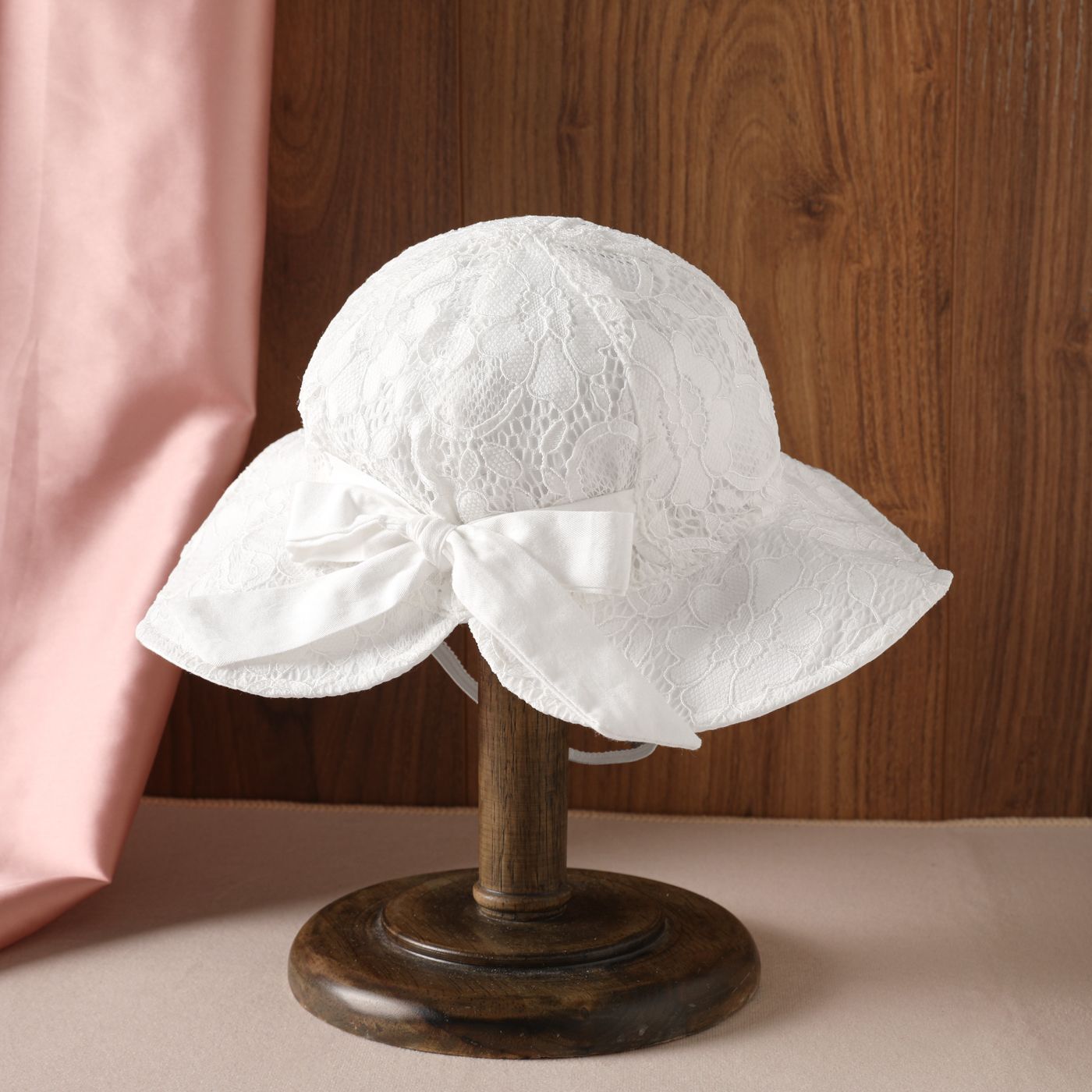 

Baby Bow Decor Lace Bucket Hat