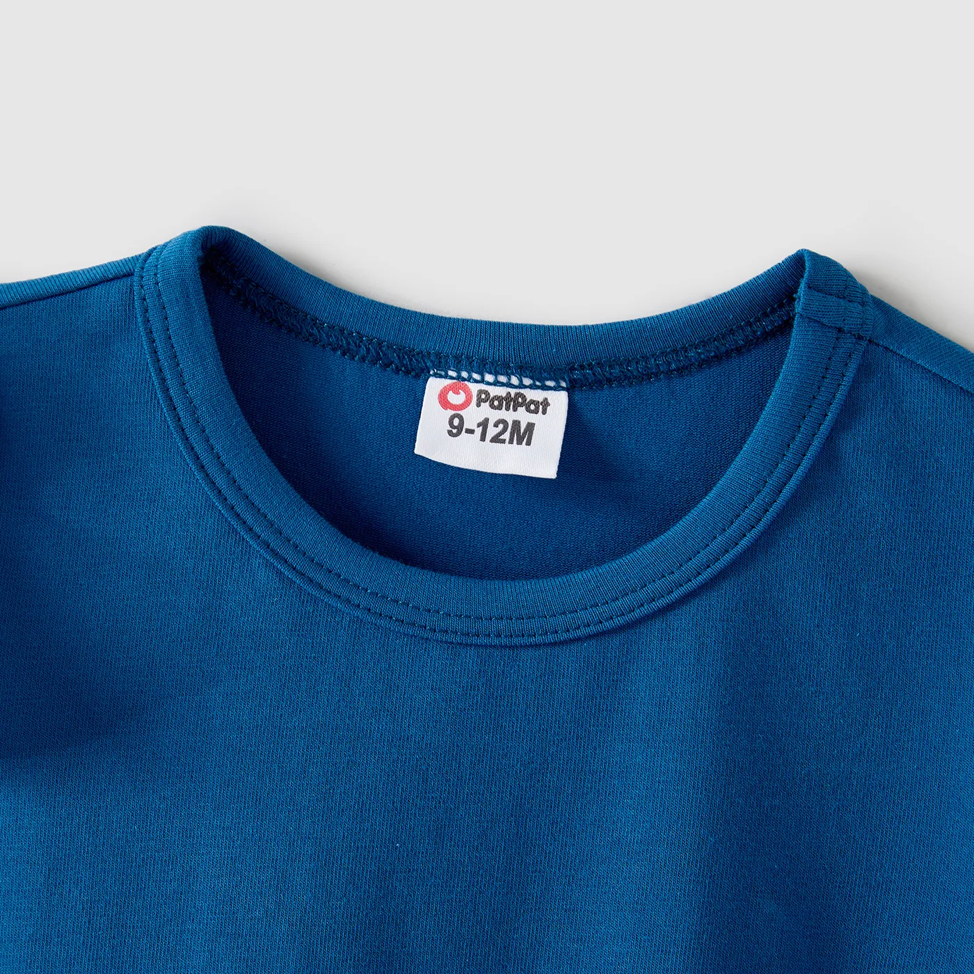Family Matching Cotton Short-sleeve Colorblock T-shirts and Striped Floral Print V Neck Belted Dresses Sets Blue image 3