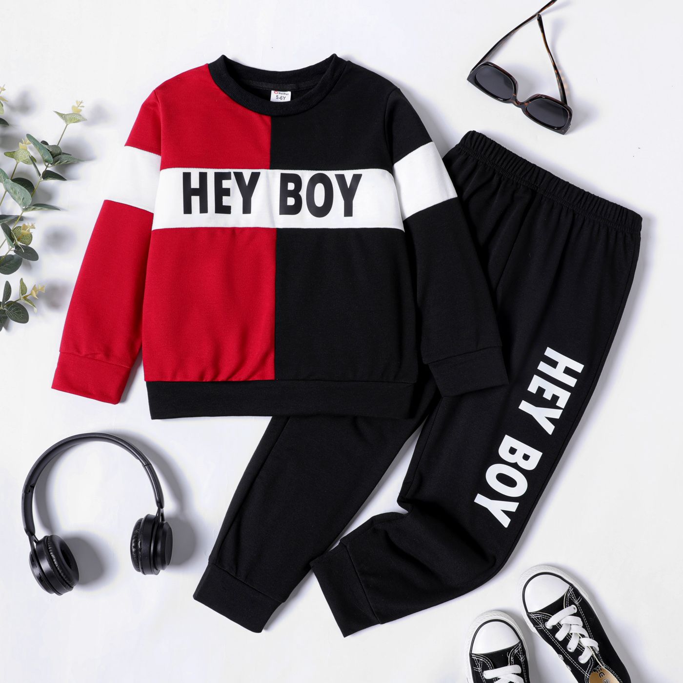 

2pcs Kid Boy Letter Print Colorblock Sweatshirt and Elasticized Pants Set
