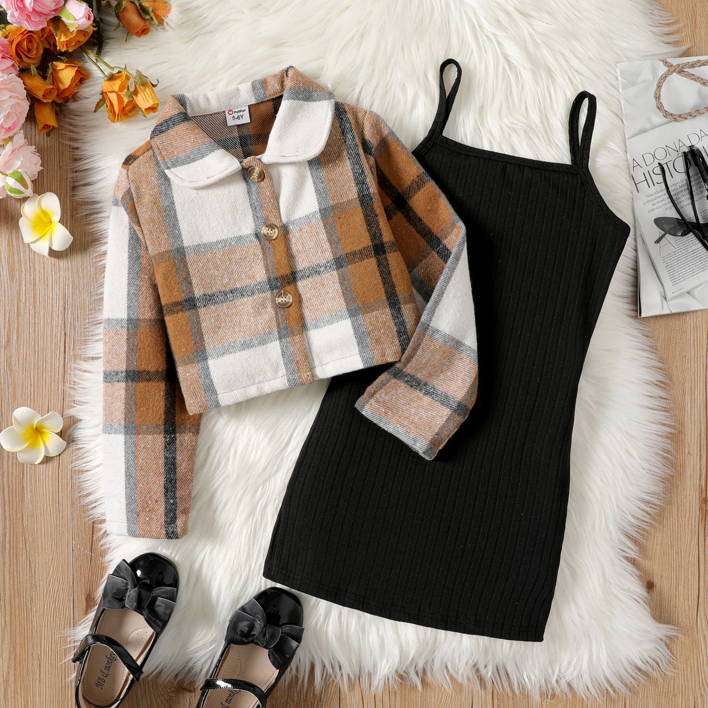 

2pcs Kid Girl Ribbed Black Slip Dress and Plaid Lapel Collar Jacket Set