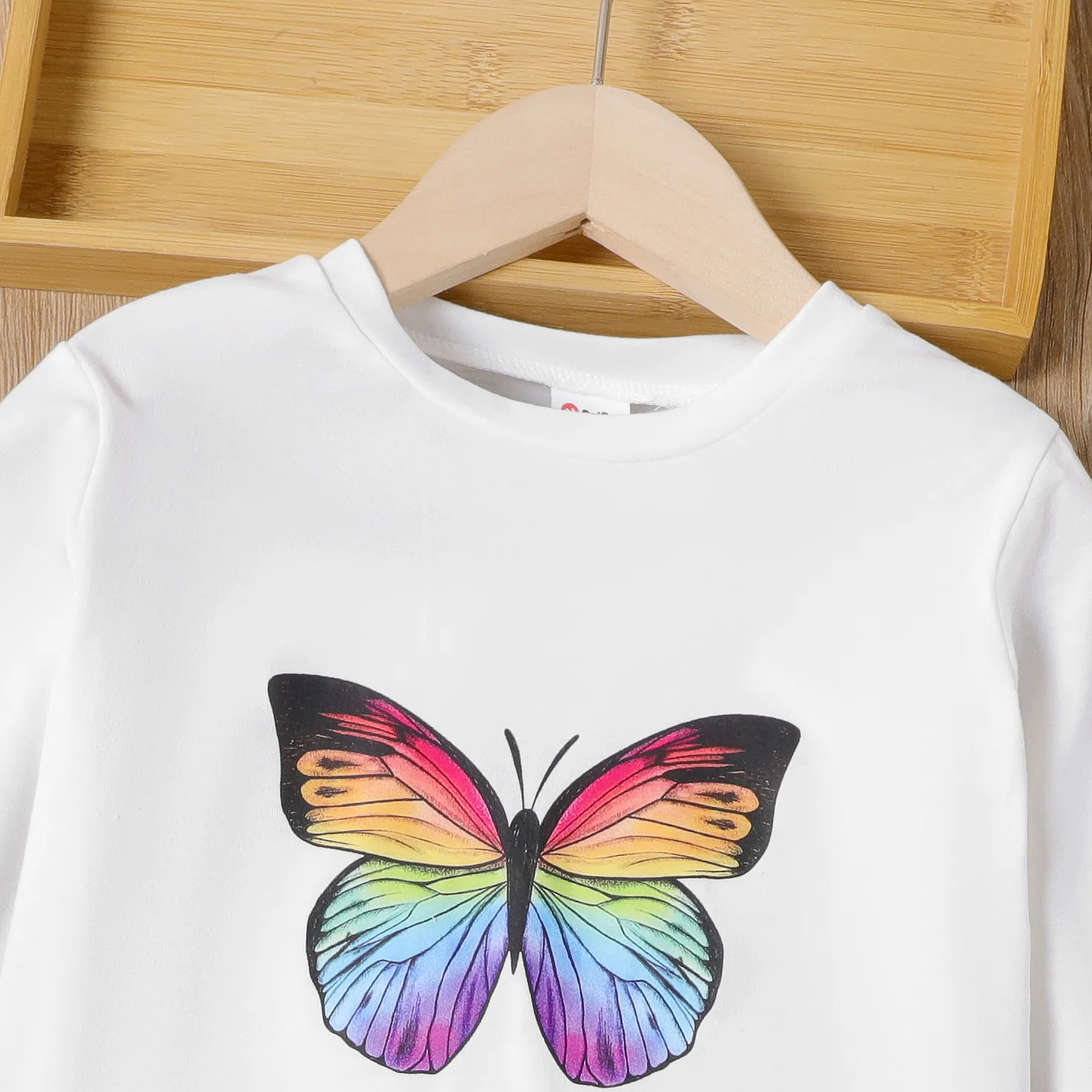 2pcs Kid Girl Butterfly Print Long-sleeve Tee and Metallic Skirt Set White image 3