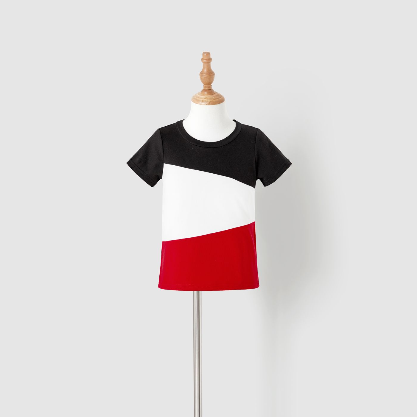 Family Matching Polka Dot Print Tie Neck Sleeveless Red Spliced Dresses And Short-sleeve Colorblock T-shirts Sets