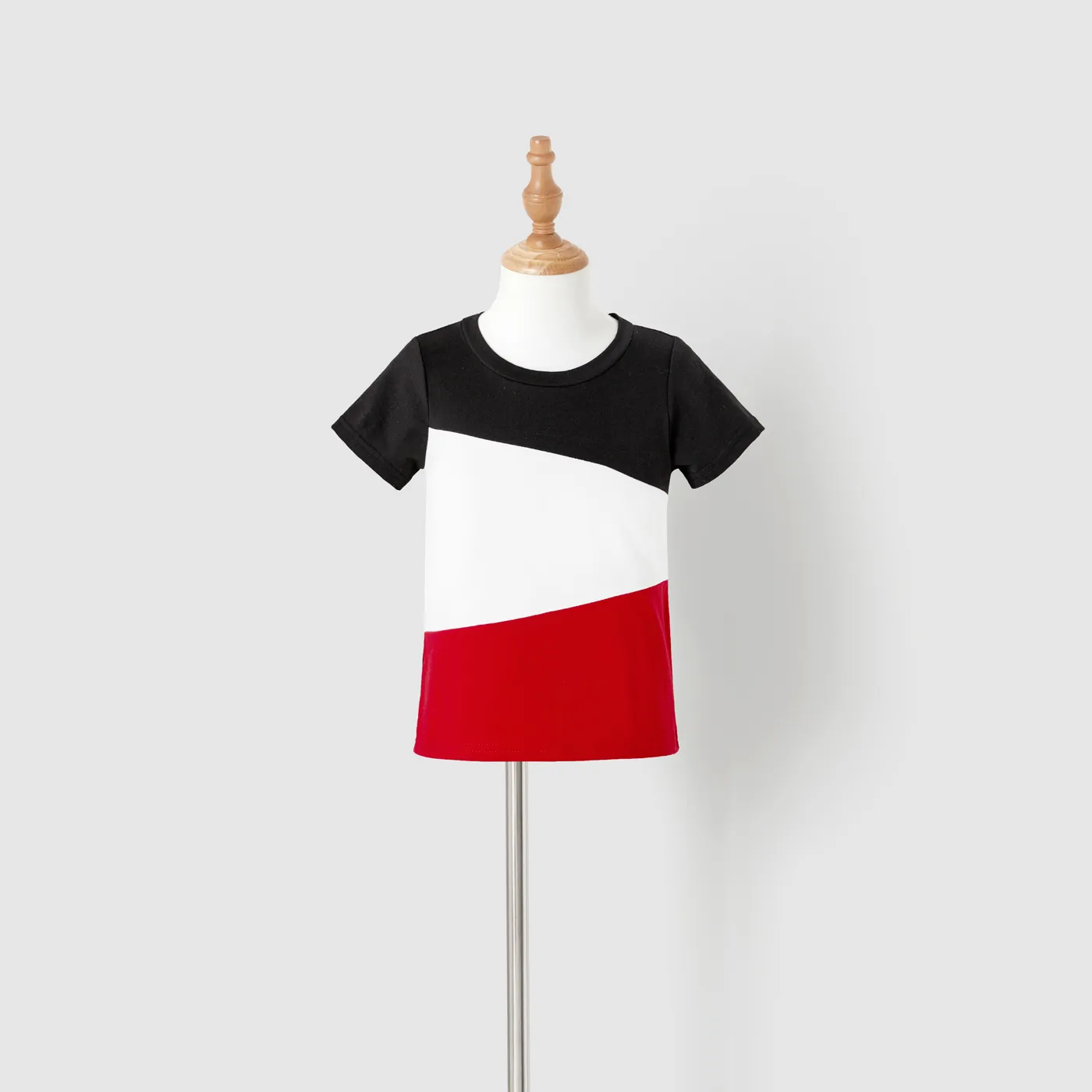 Family Matching Polka Dot Print Tie Neck Sleeveless Red Spliced Dresses and Short-sleeve Colorblock T-shirts Sets redblack image 6