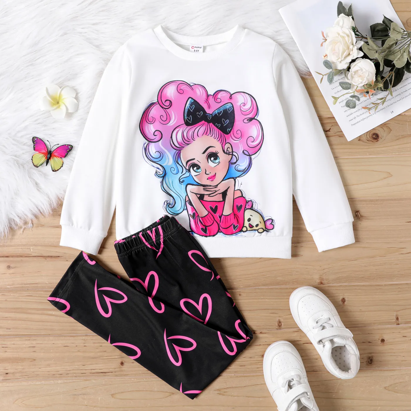 

2pcs Kid Girl Figure Print Pullover Sweatshirt and Heart Print Leggings Set