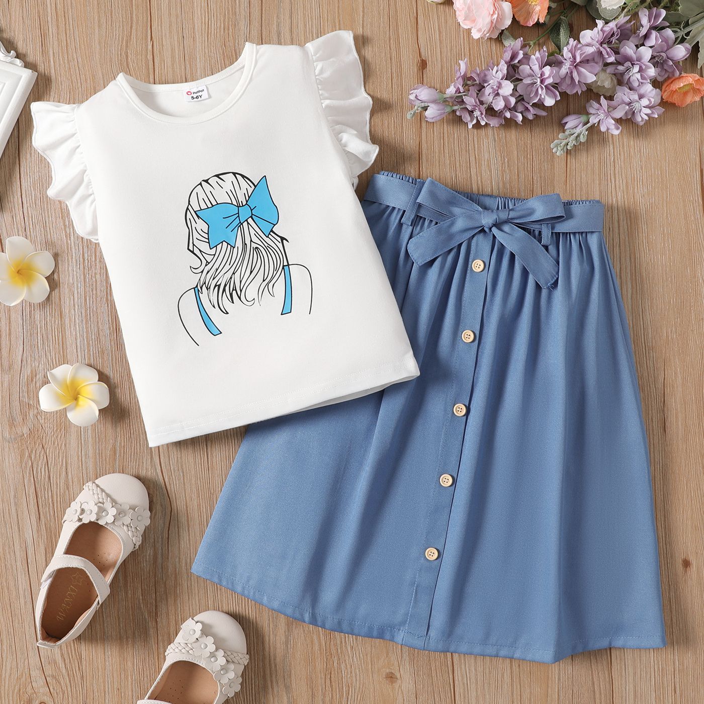 

2pcs Kid Girl Figure Print Flutter-sleeve Tee and Belted Denim Skirt Set