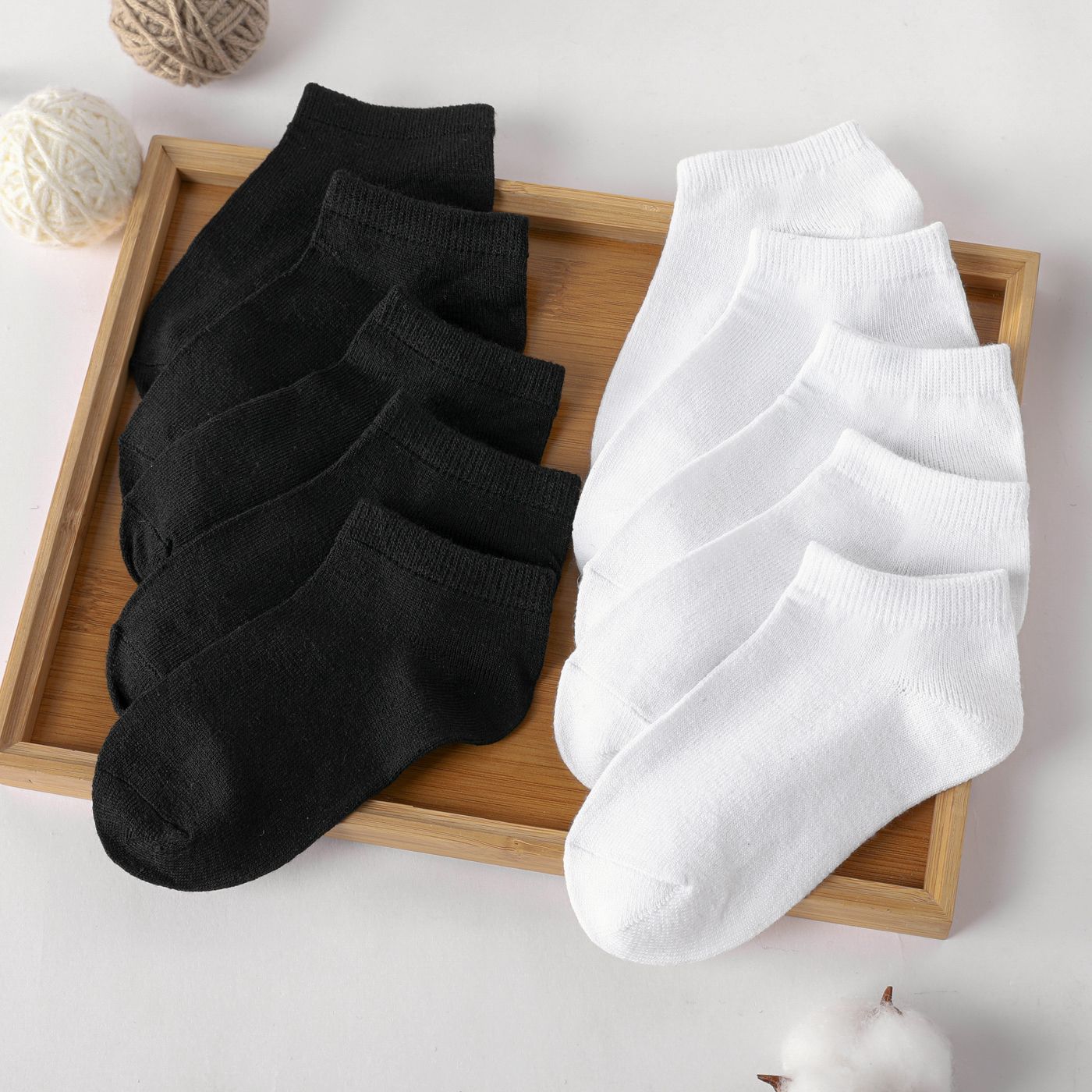 

Toddler Girl 2pcs Letter Print Tee and Short Leggings Set/ 5 Pairs of Socks/ Sports Shoes
