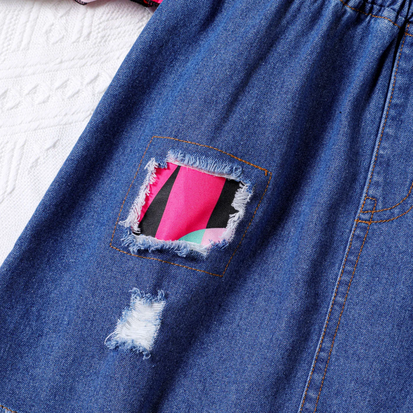 2pcs Kid Girl Letter Print Off Shoulder Long-sleeve Tee and Ripped Denim Skirt Set  image 5