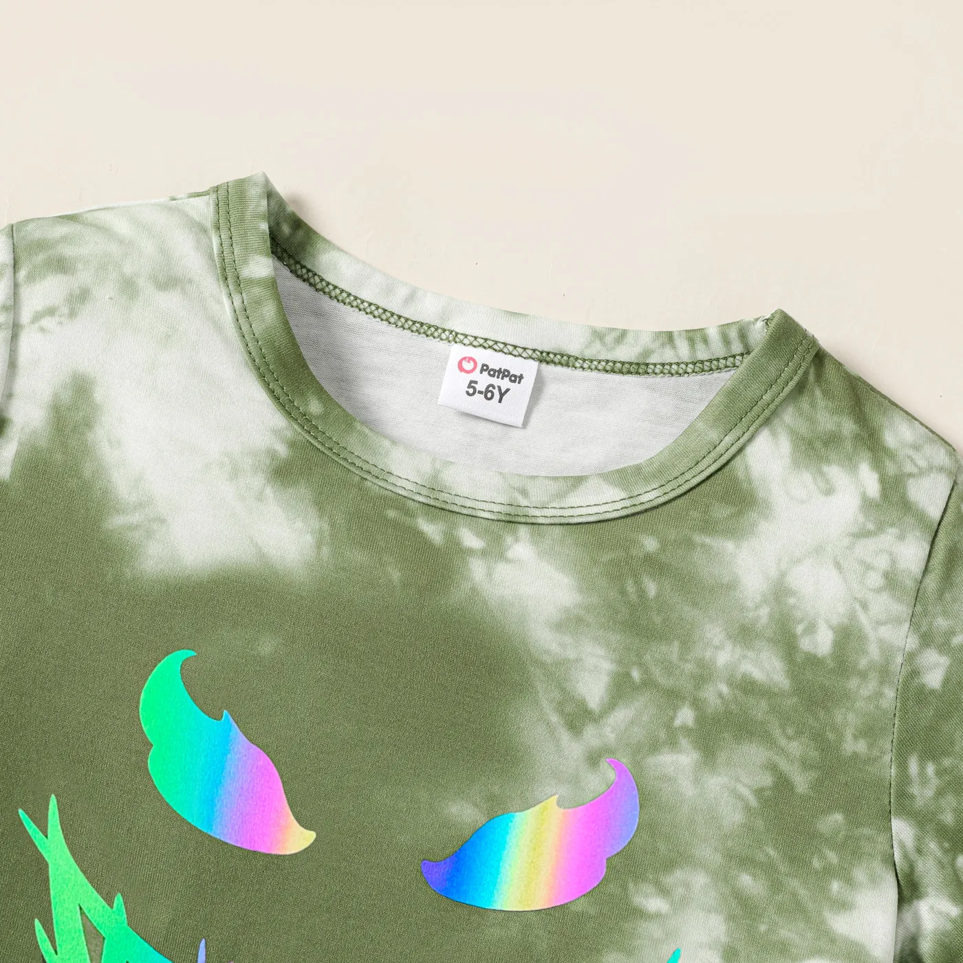 2pcs Kid Boy Tie Dyed Reflective Laser Short-sleeve Tee and Elasticized Shorts Set Green image 4