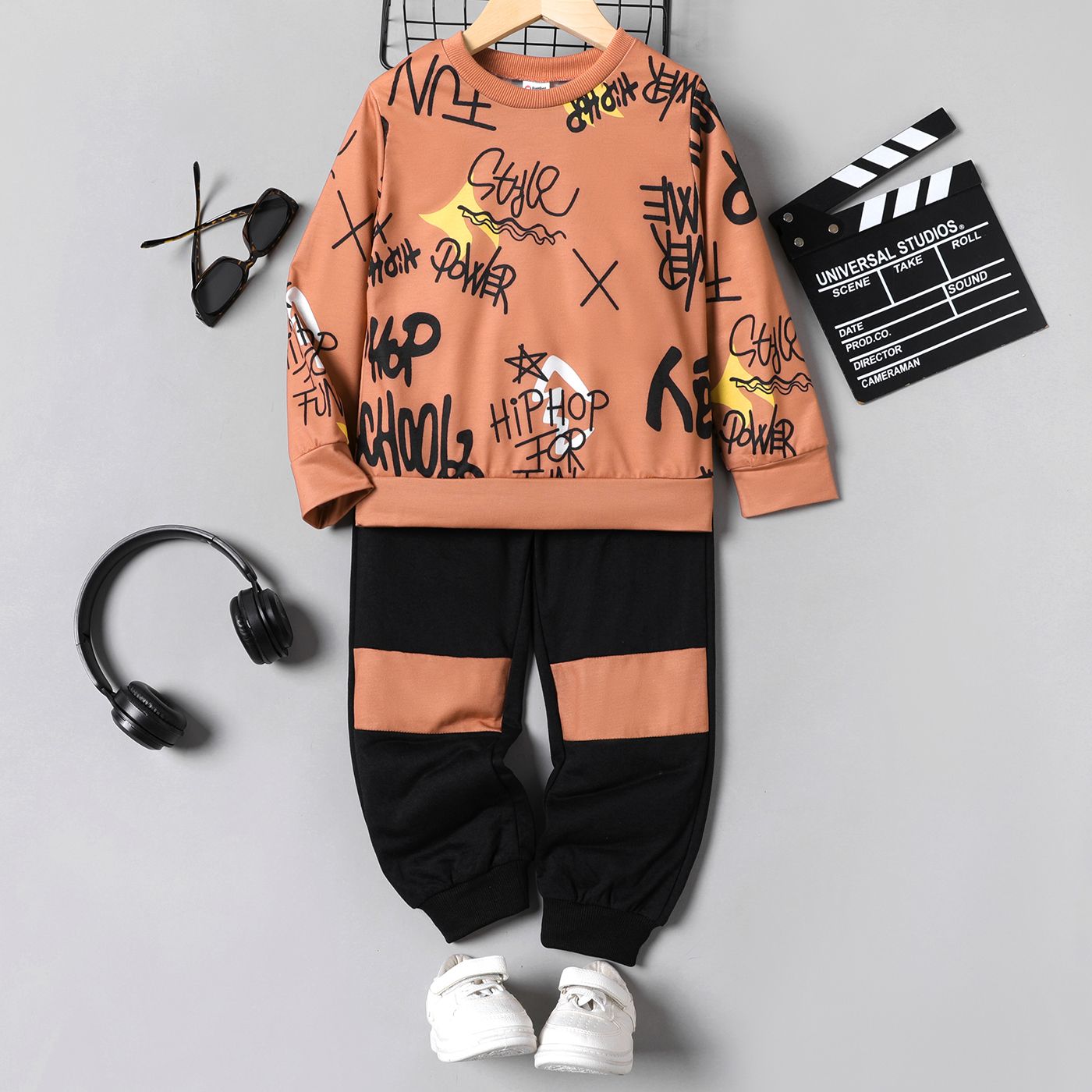 

2pcs Kid Boy Letter Print Pullover Sweatshirt and Colorblock Elasticized Pants Set