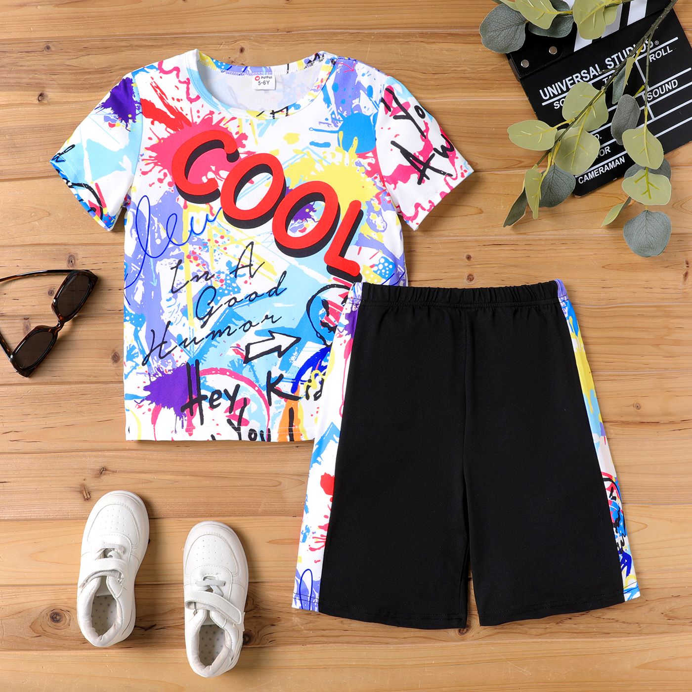 

2Pcs Kid Boy Letter Graffiti Print Short-sleeve Tee and Shorts Set