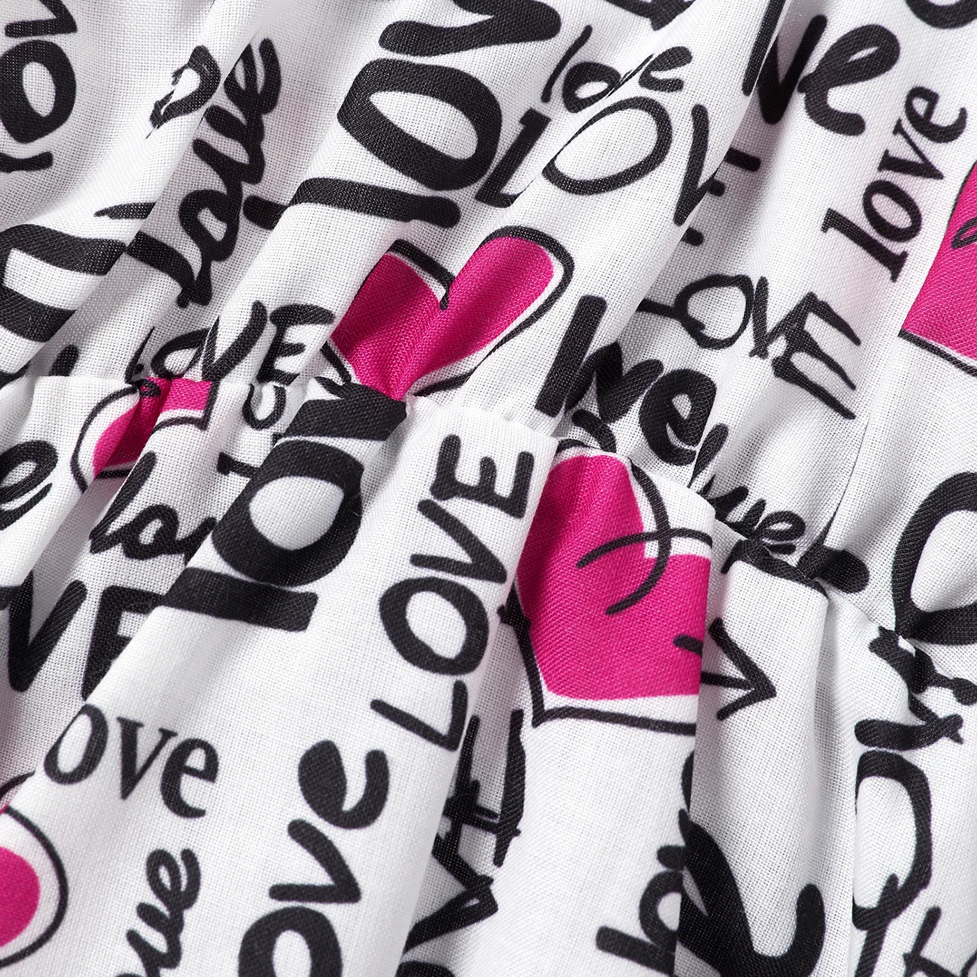 2pcs Baby Girl Allover Heart & Letter Print Bow Front Sleeveless Romper & Headband Set ColorBlock image 4