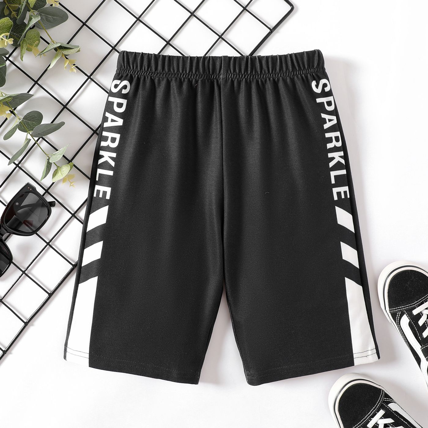 

Kid Boy Letter Print Elasticized Shorts