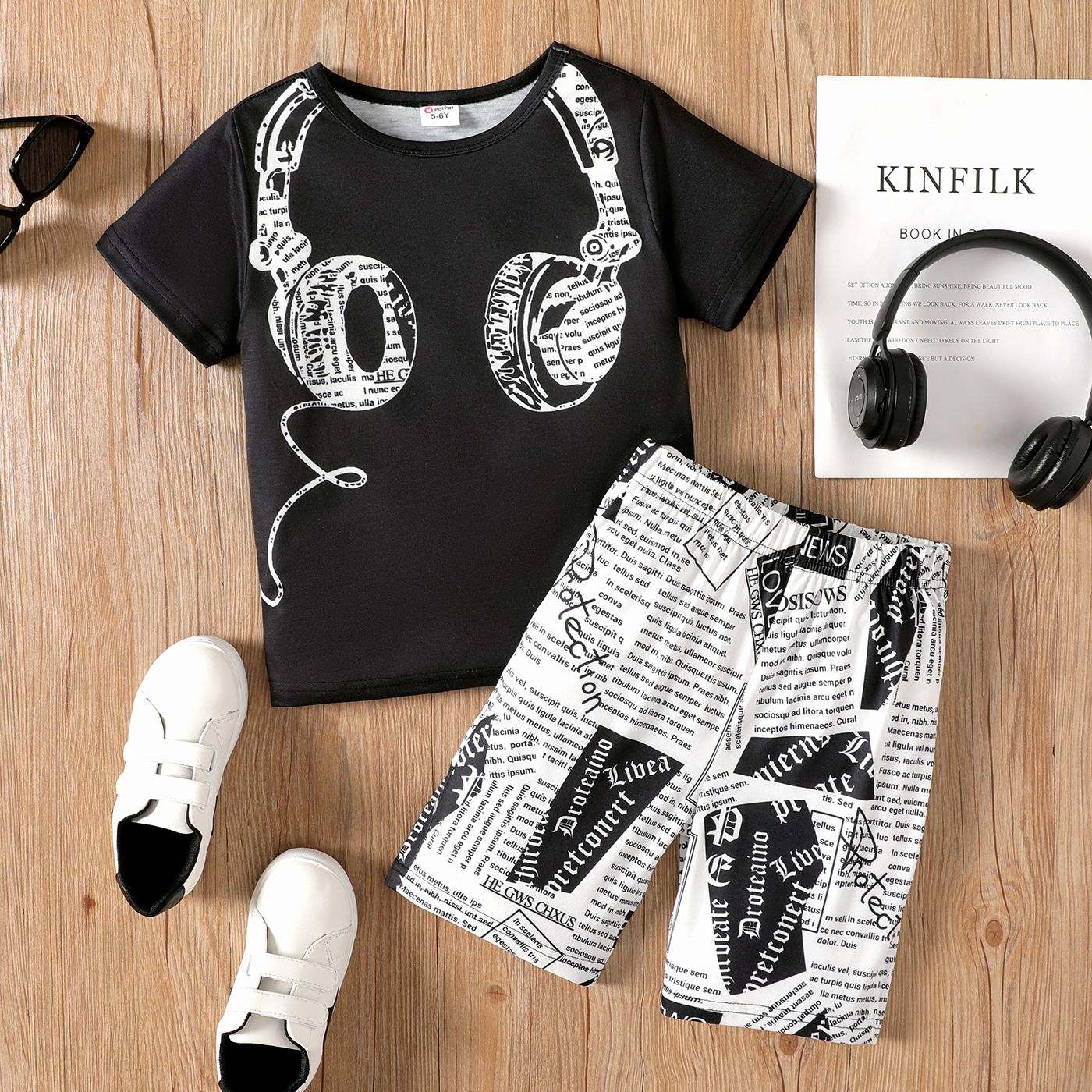 

2pcs Kid Boy Headphone Print Short-sleeve Tee and Letter Allover Shorts Set