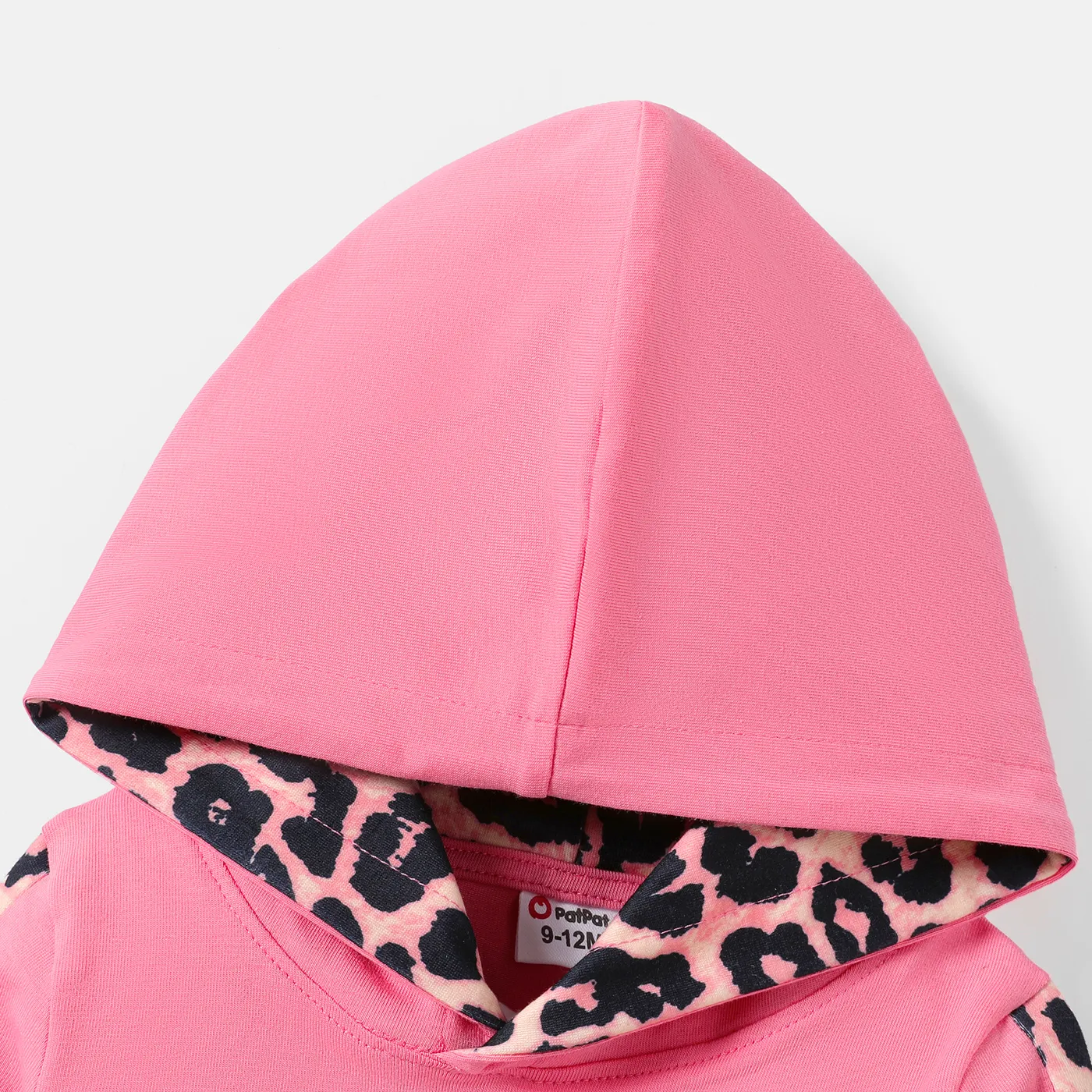 3pcs Baby Boy/Girl Leopard Print Cotton Spliced Long-sleeve Letter Graphic Naia™ Hoodie and Sweatpants & Headband Set  image 4