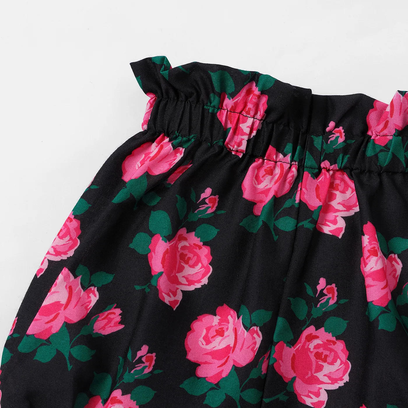 3pcs Baby Girl Cotton Ruffle Short-sleeve Cat Print Romper and Floral Print Bloomer Shorts & Headband Set  image 5